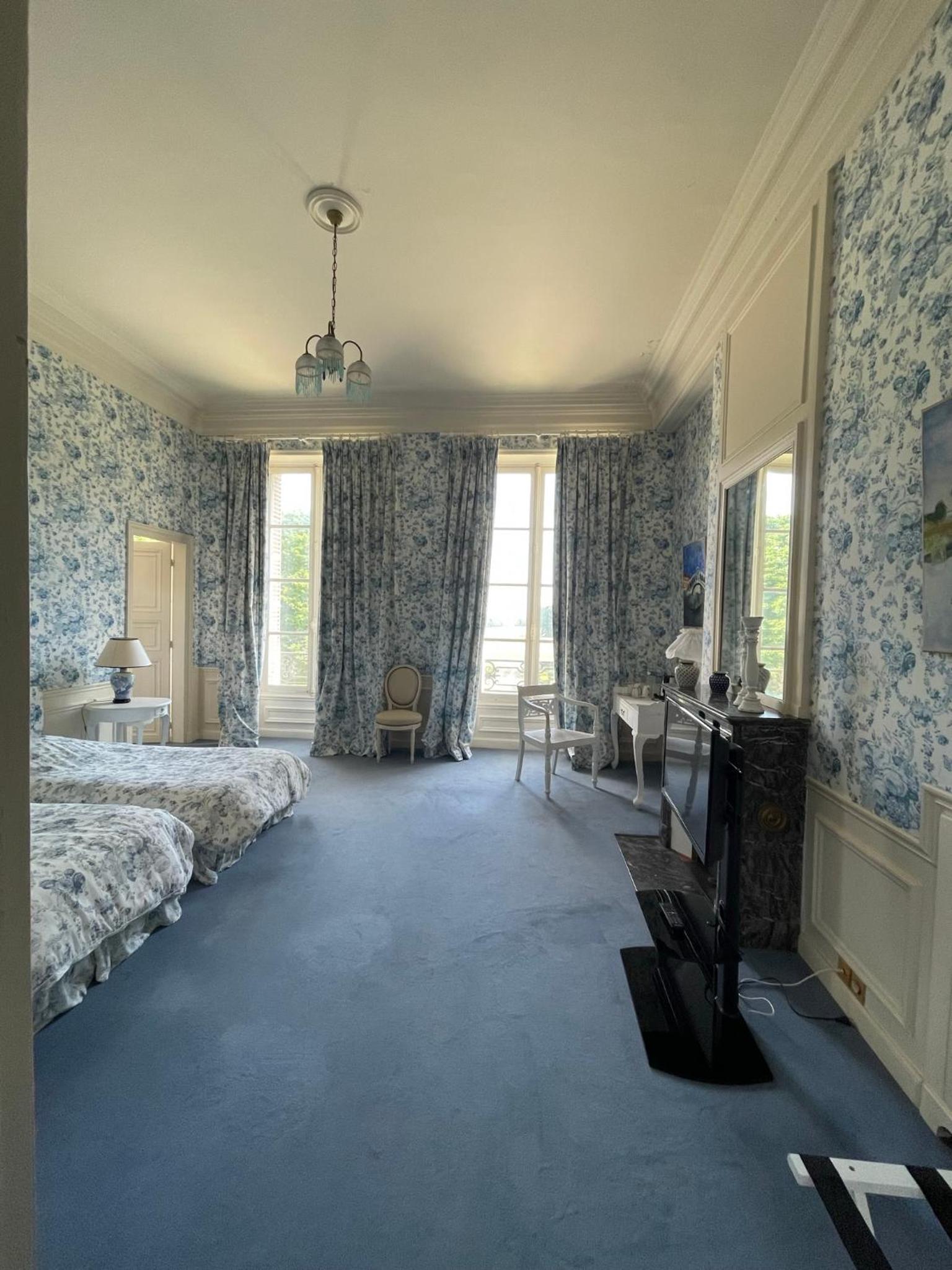 Twin Room with Private Bathroom - Photo 5