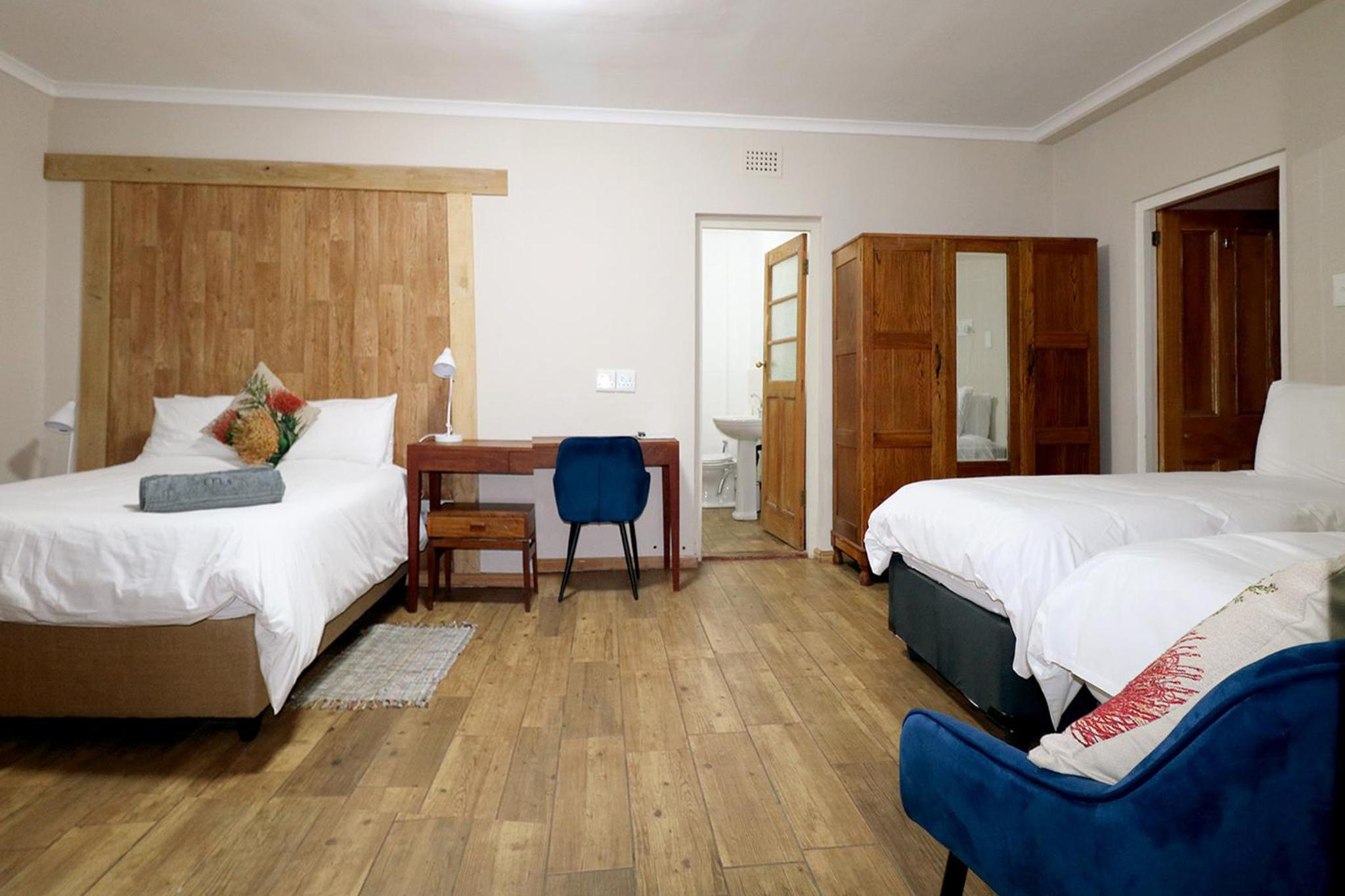 Deluxe Double Room - Photo 14
