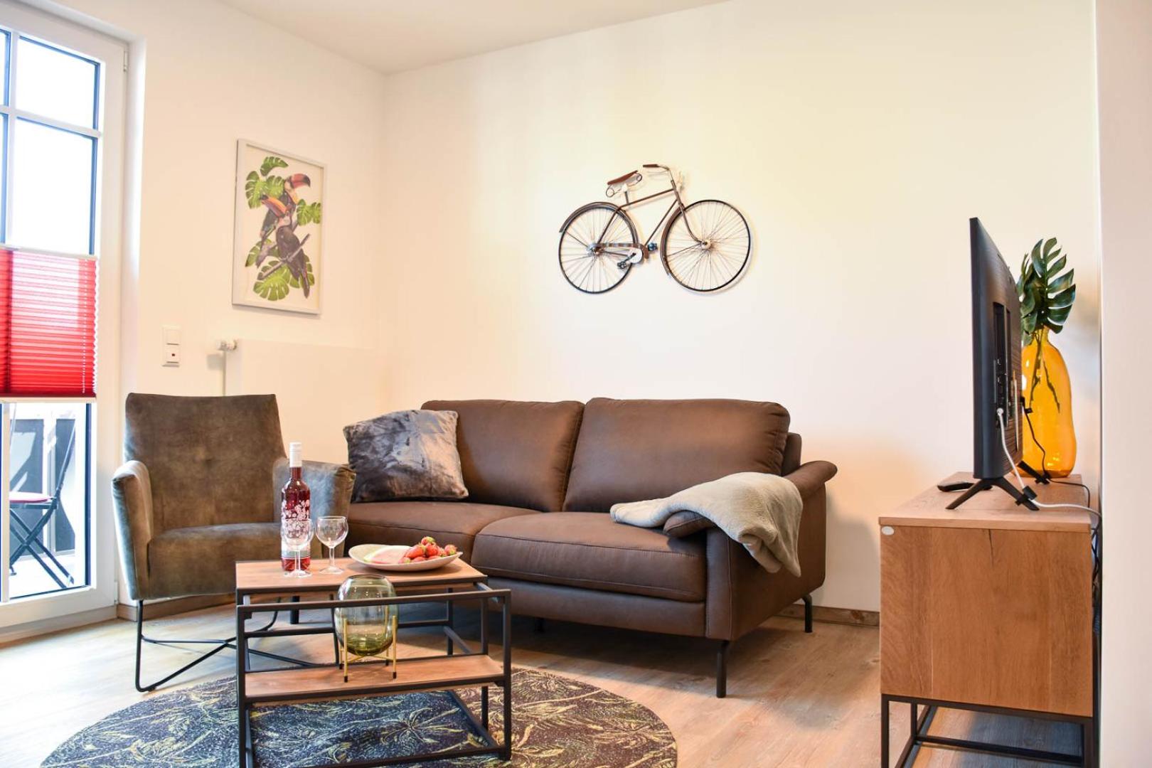 One-Bedroom Apartment photo 1