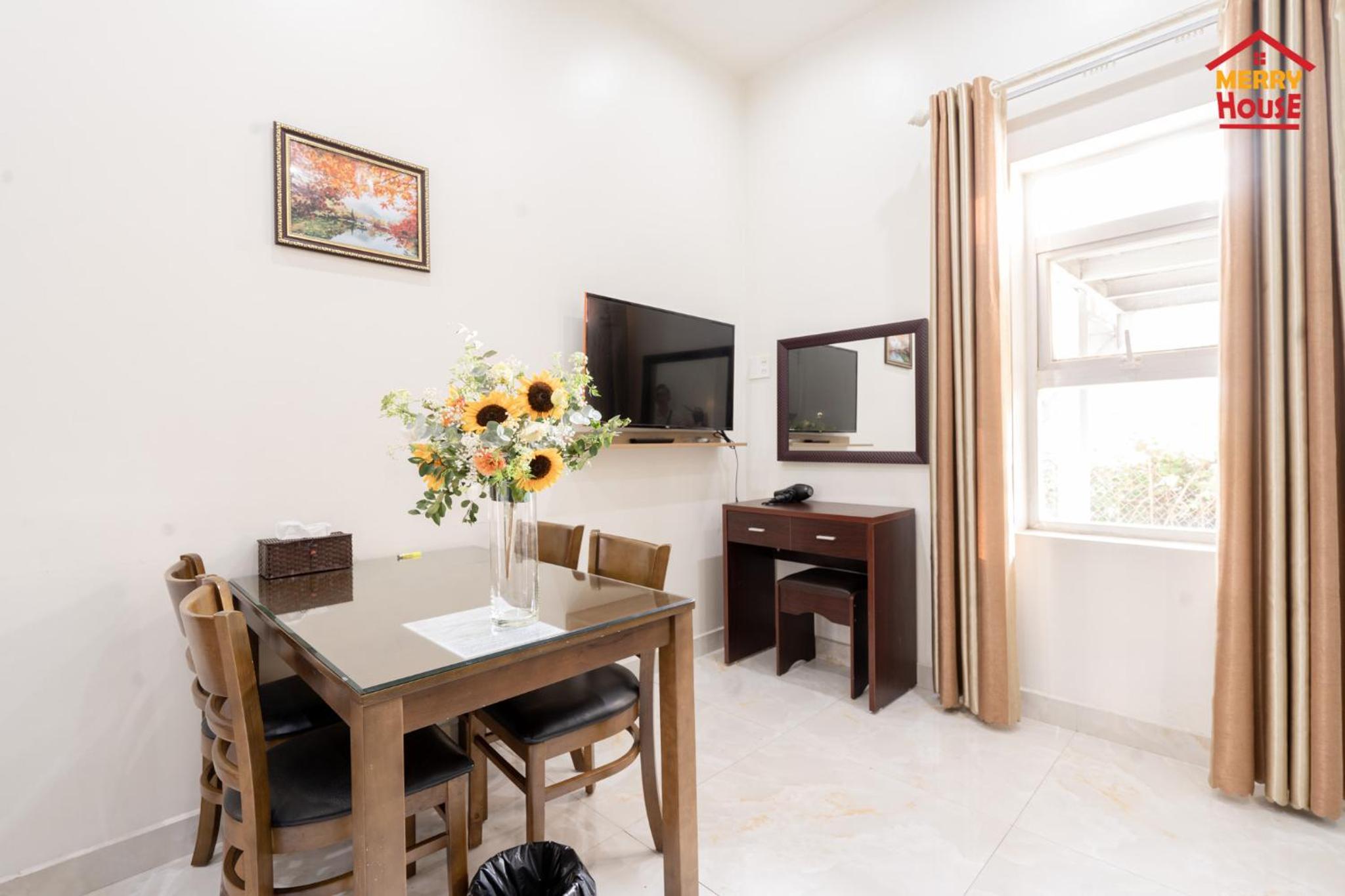 Studio Apartment - Photo 11