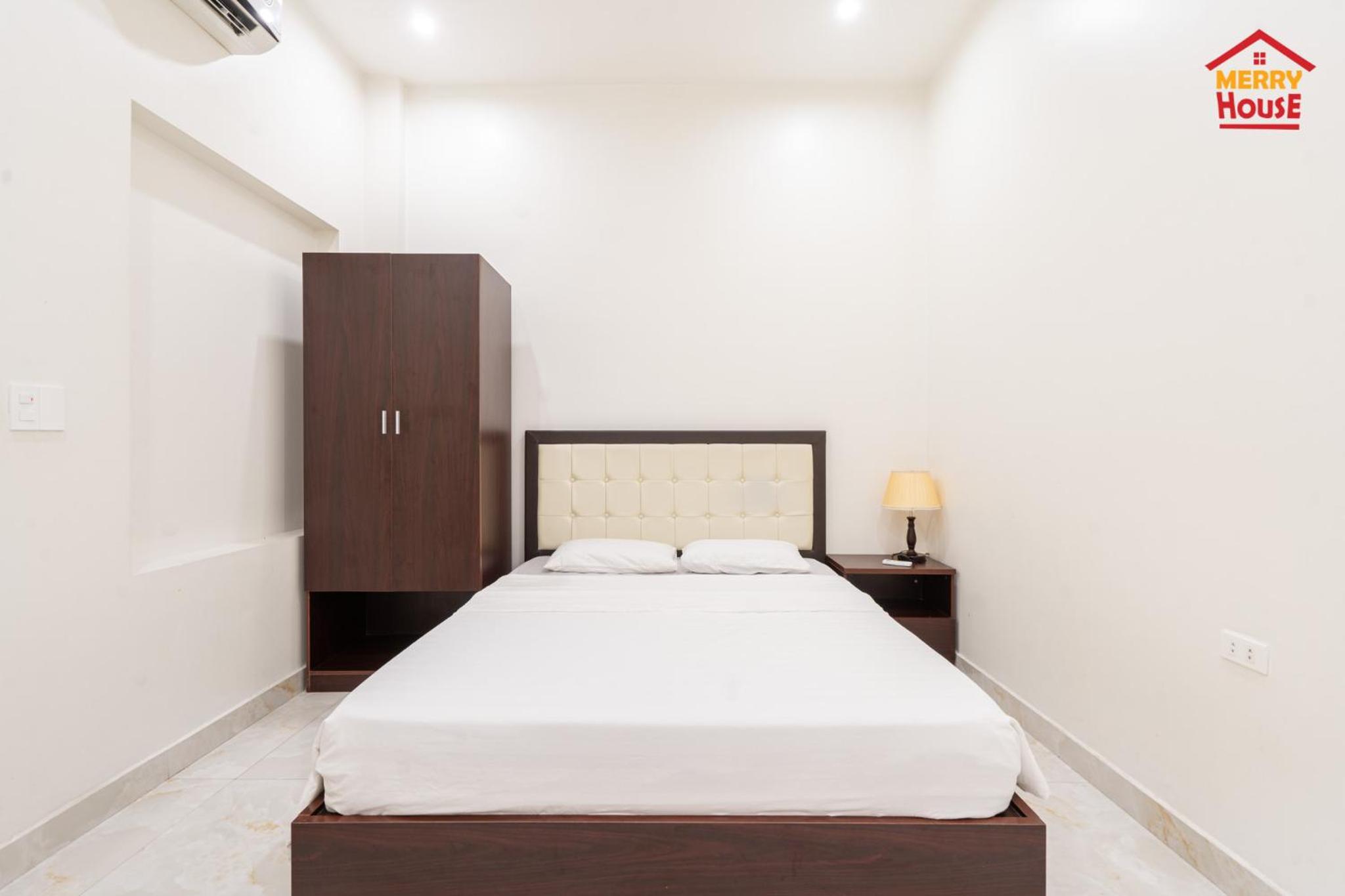 Studio Apartment - Photo 13