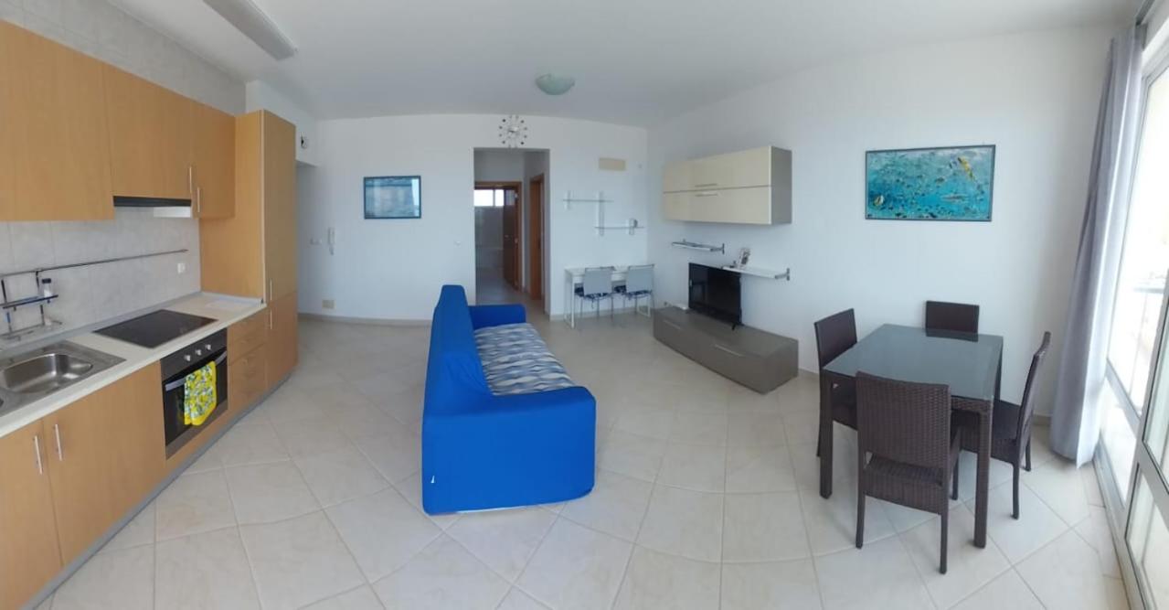 Two-Bedroom Apartment photo 2