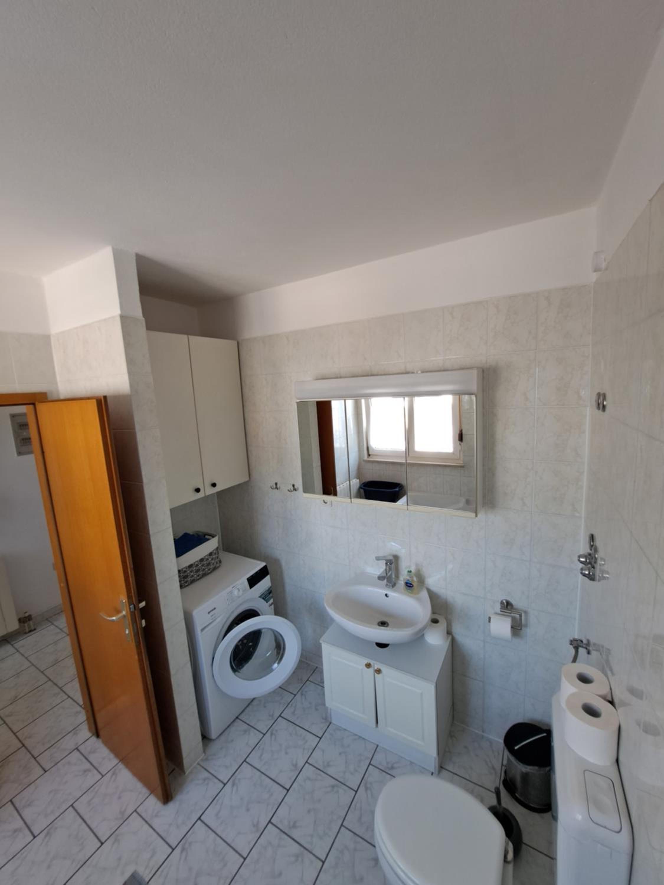 Two-Bedroom Apartment with Balcony and Sea View photo 3