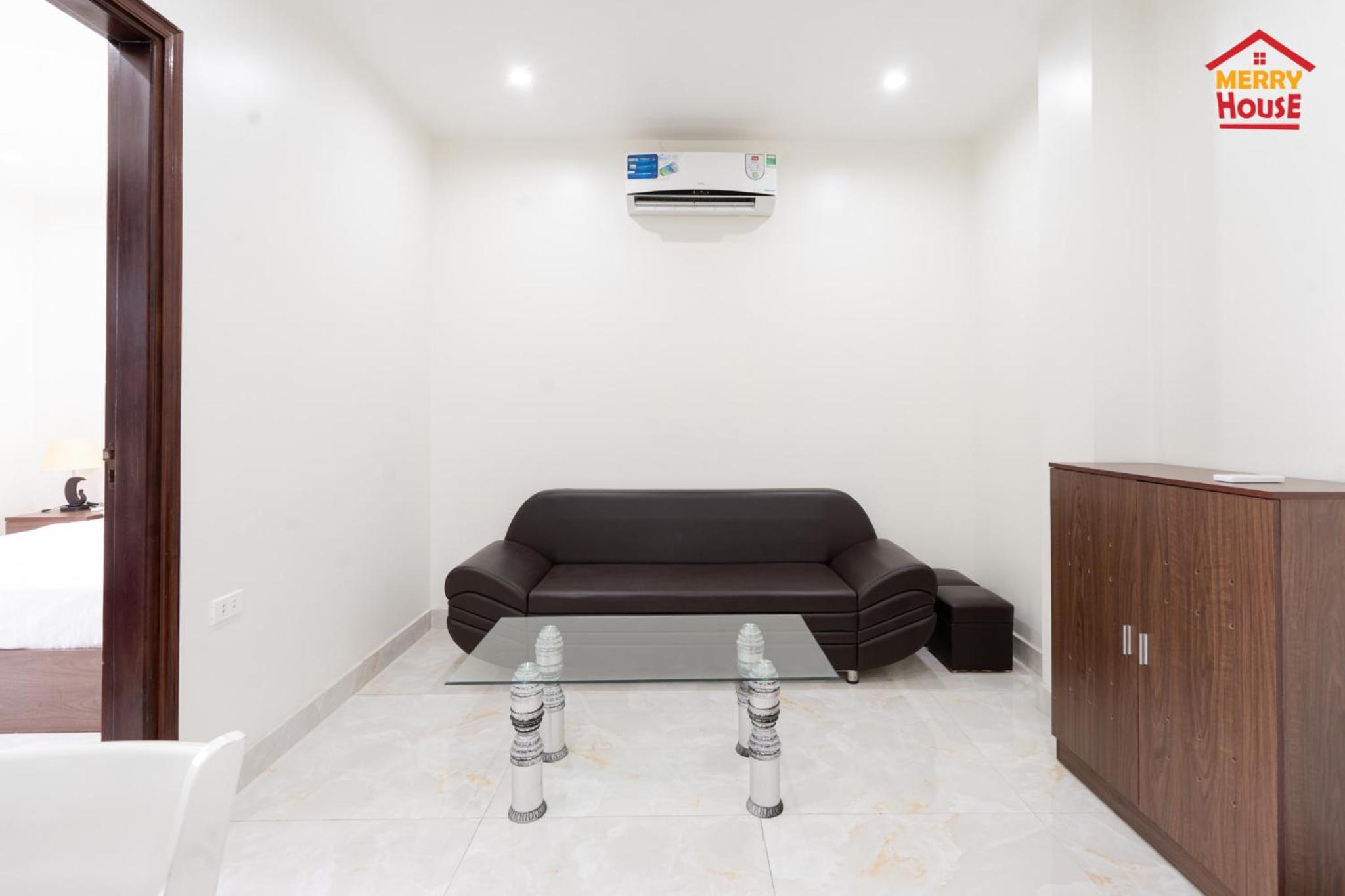 Two-Bedroom Apartment - Photo 9