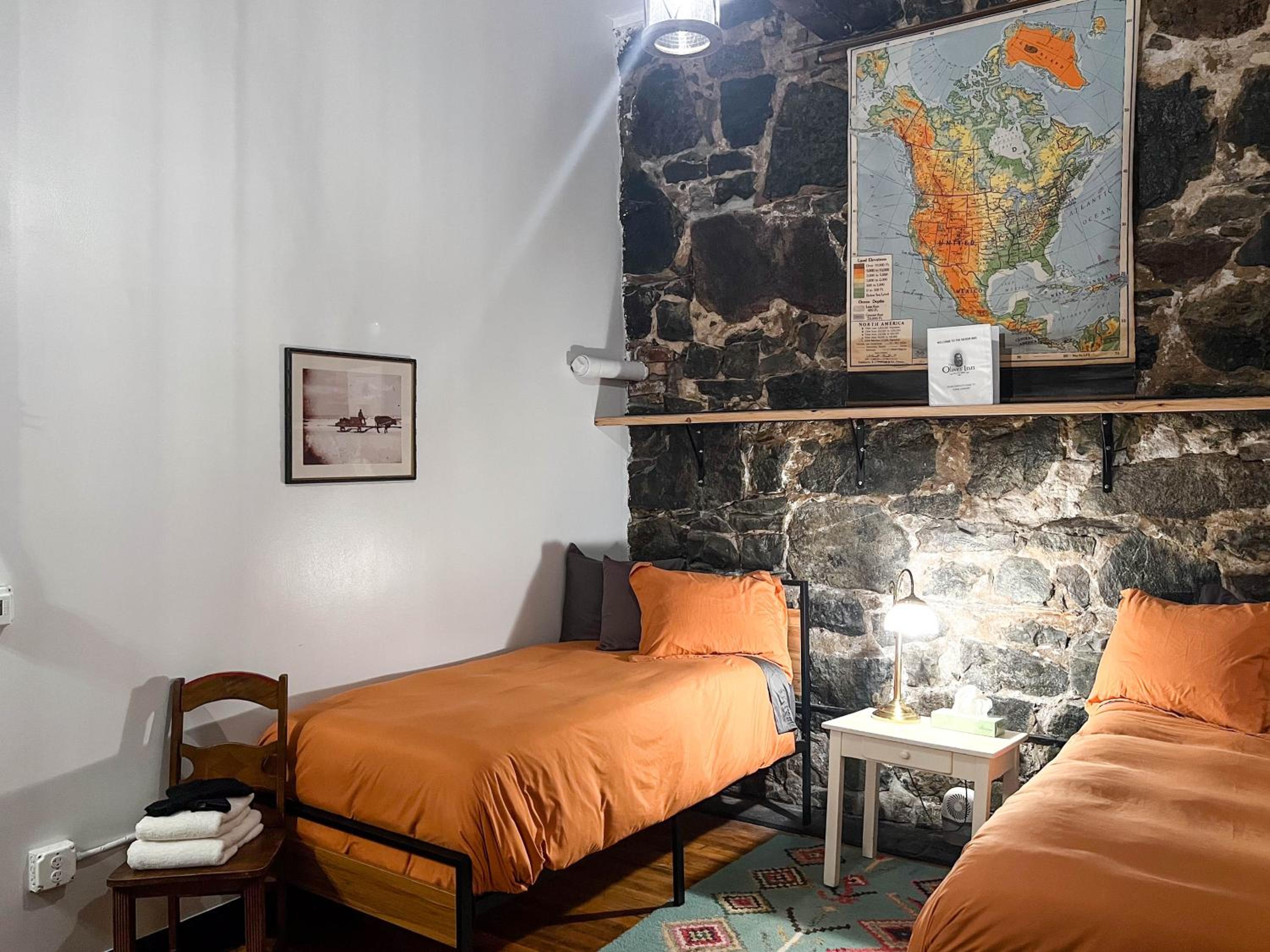 Budget Double Or Twin Room photo 3