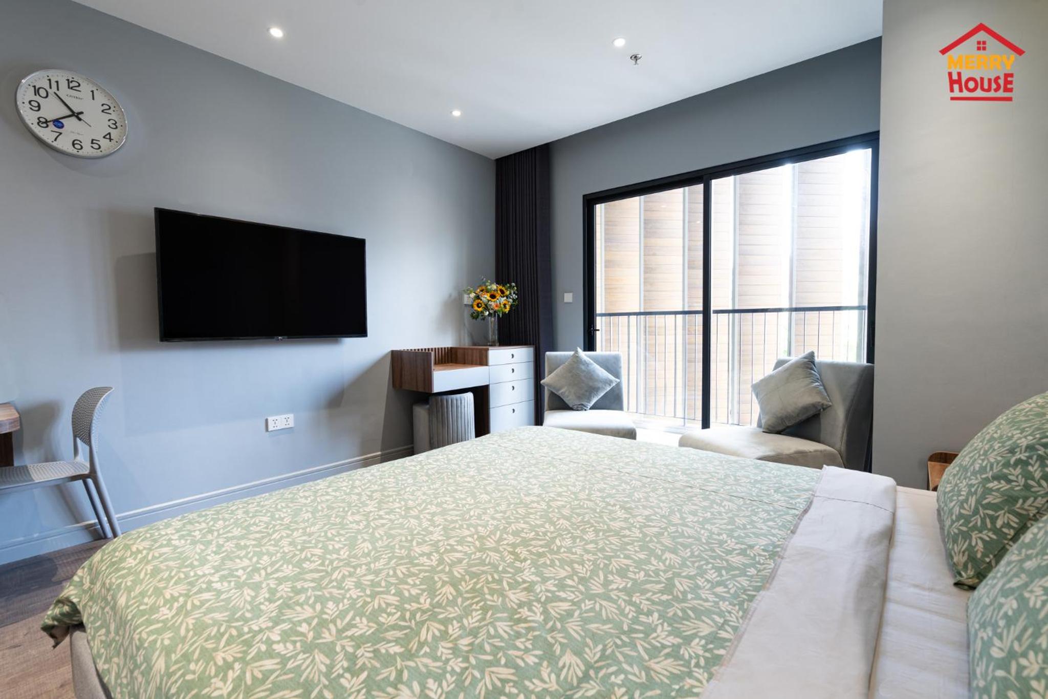 Studio Apartment - Photo 8