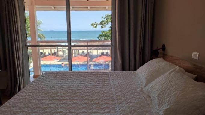 Deluxe Suite with Sea View photo 2