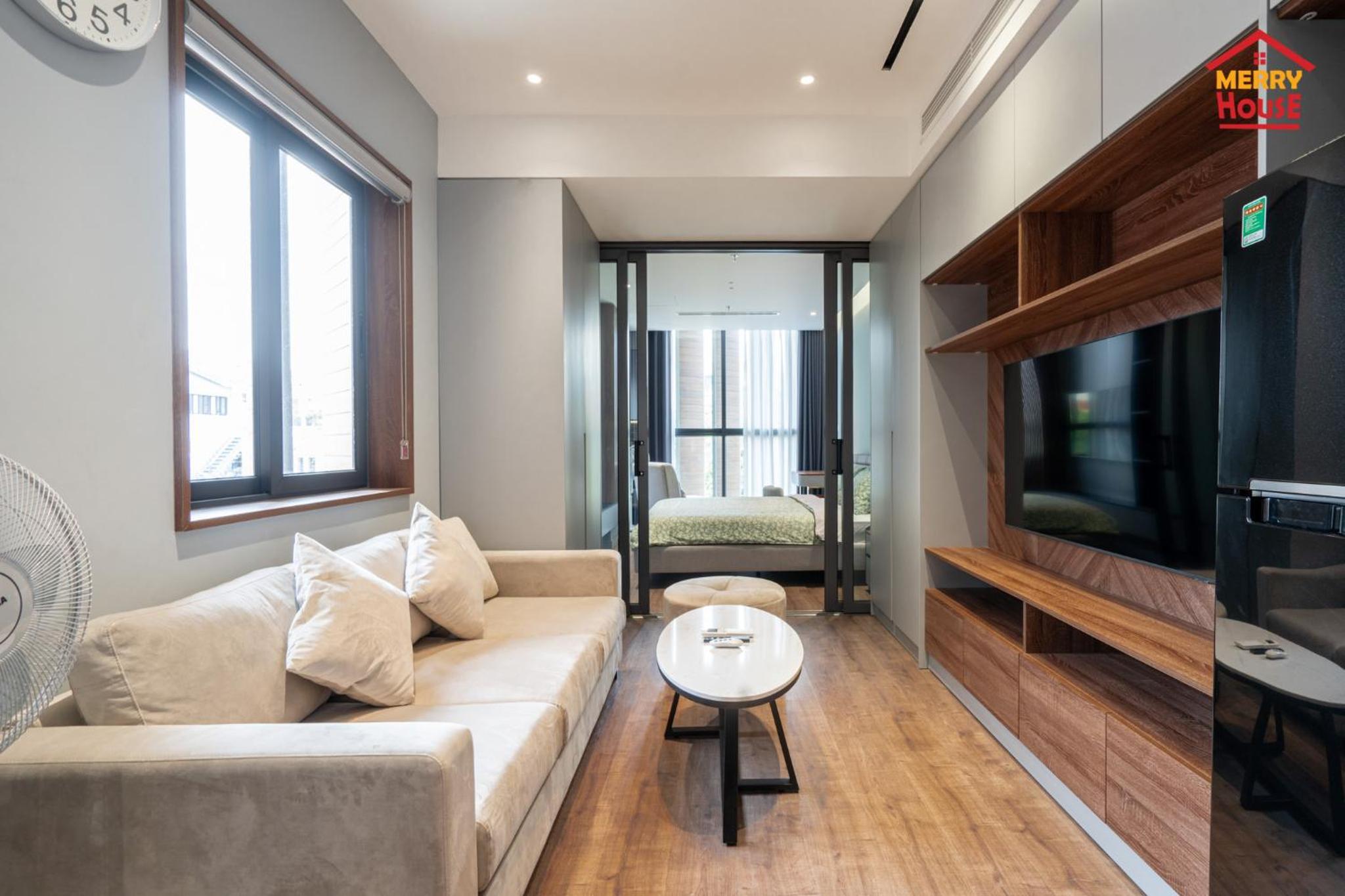 One-Bedroom Apartment - Photo 5