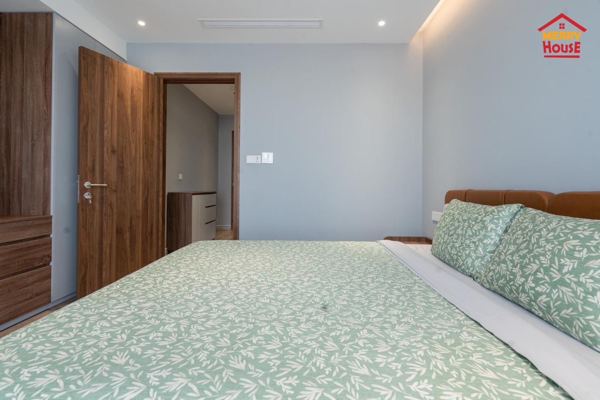 Two-Bedroom Apartment - Photo 11