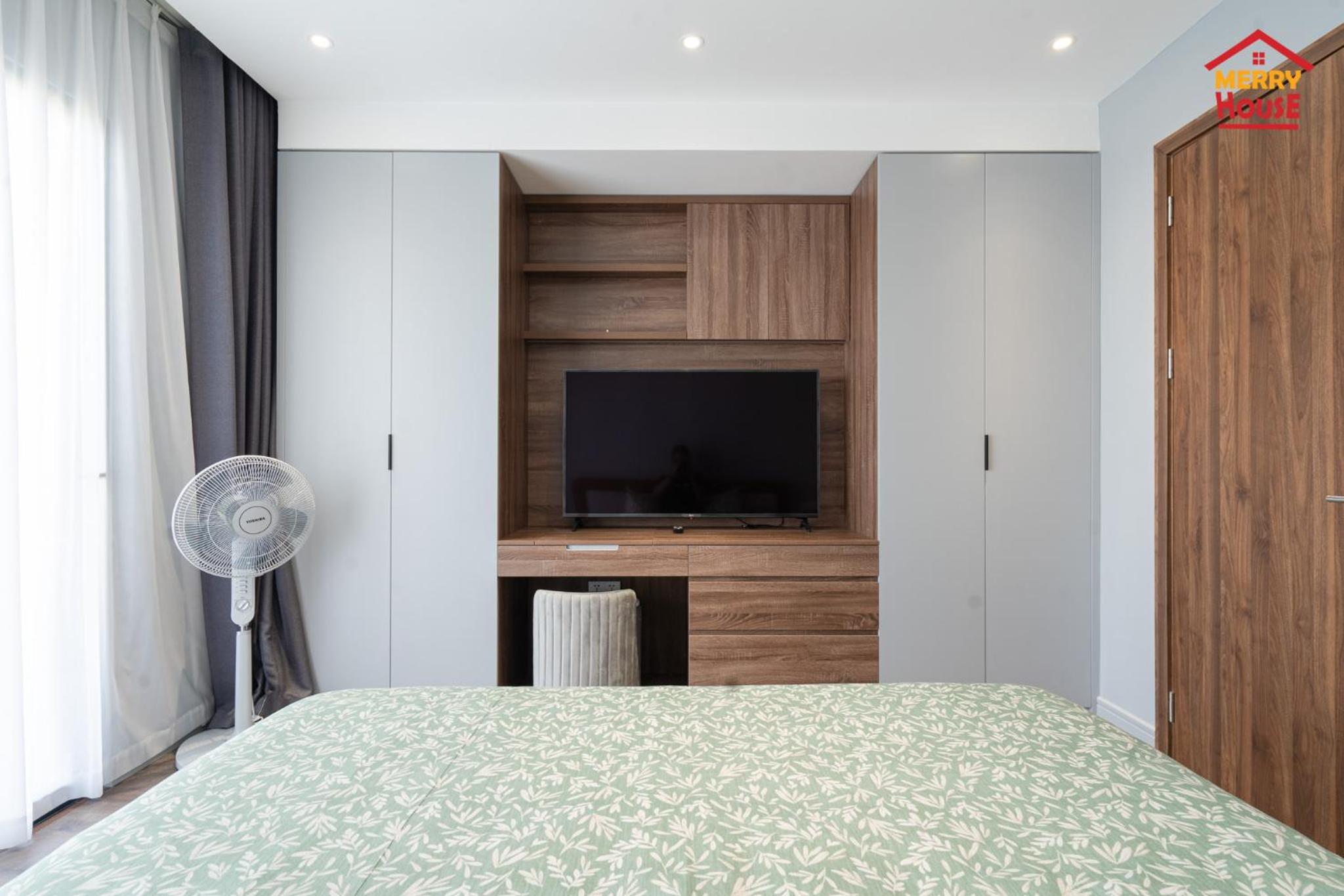 Two-Bedroom Apartment - Photo 13