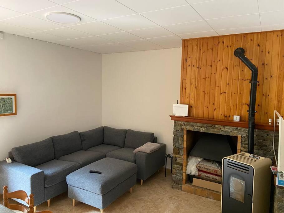Three-Bedroom Apartment photo 2
