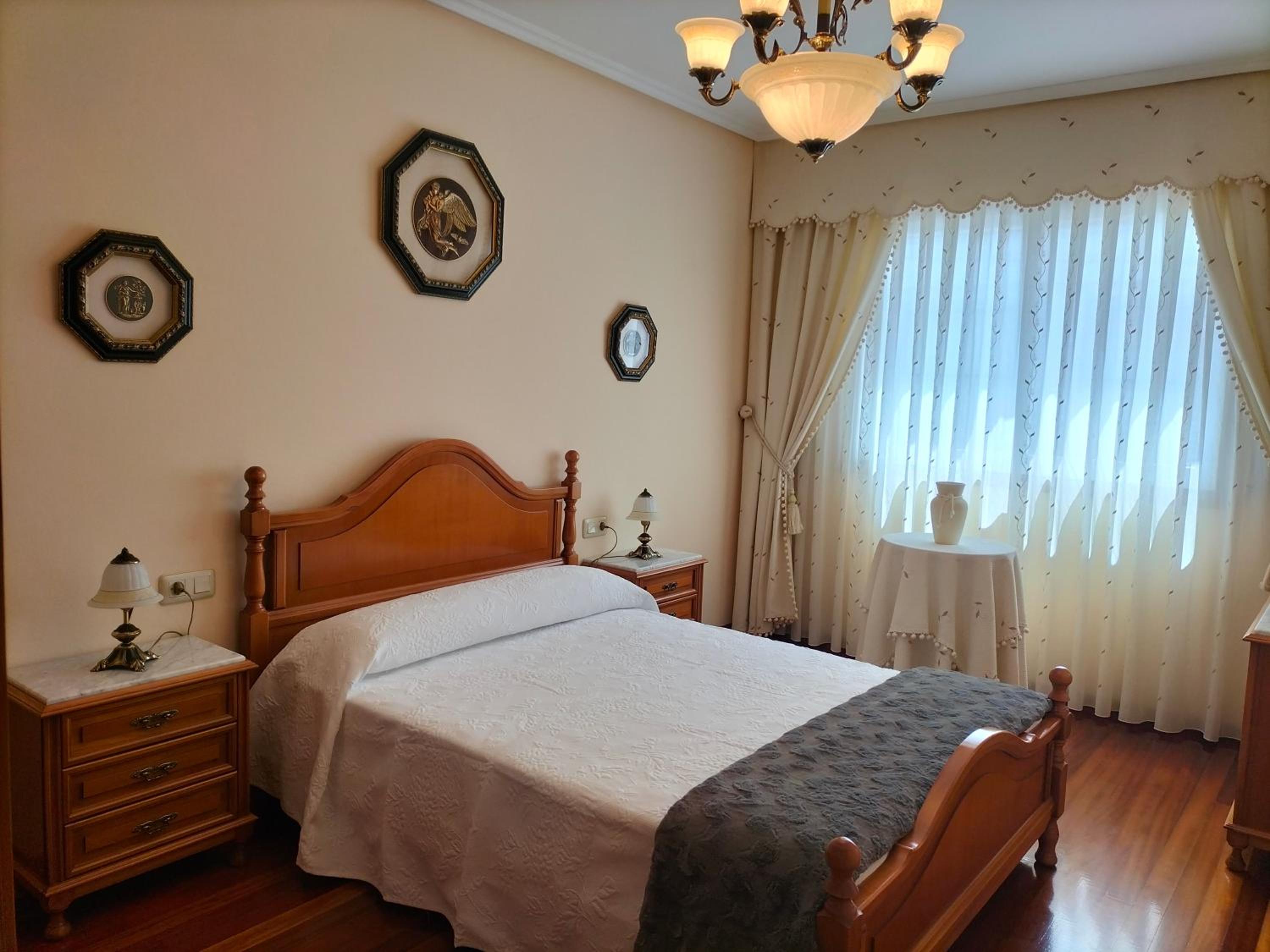 Three-Bedroom Apartment photo 2