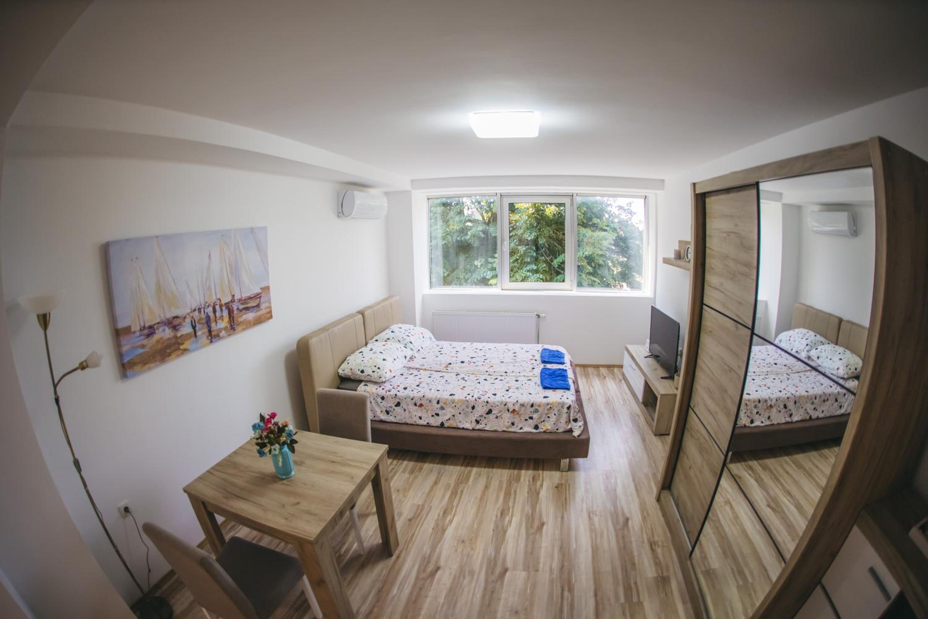 One-Bedroom Apartment