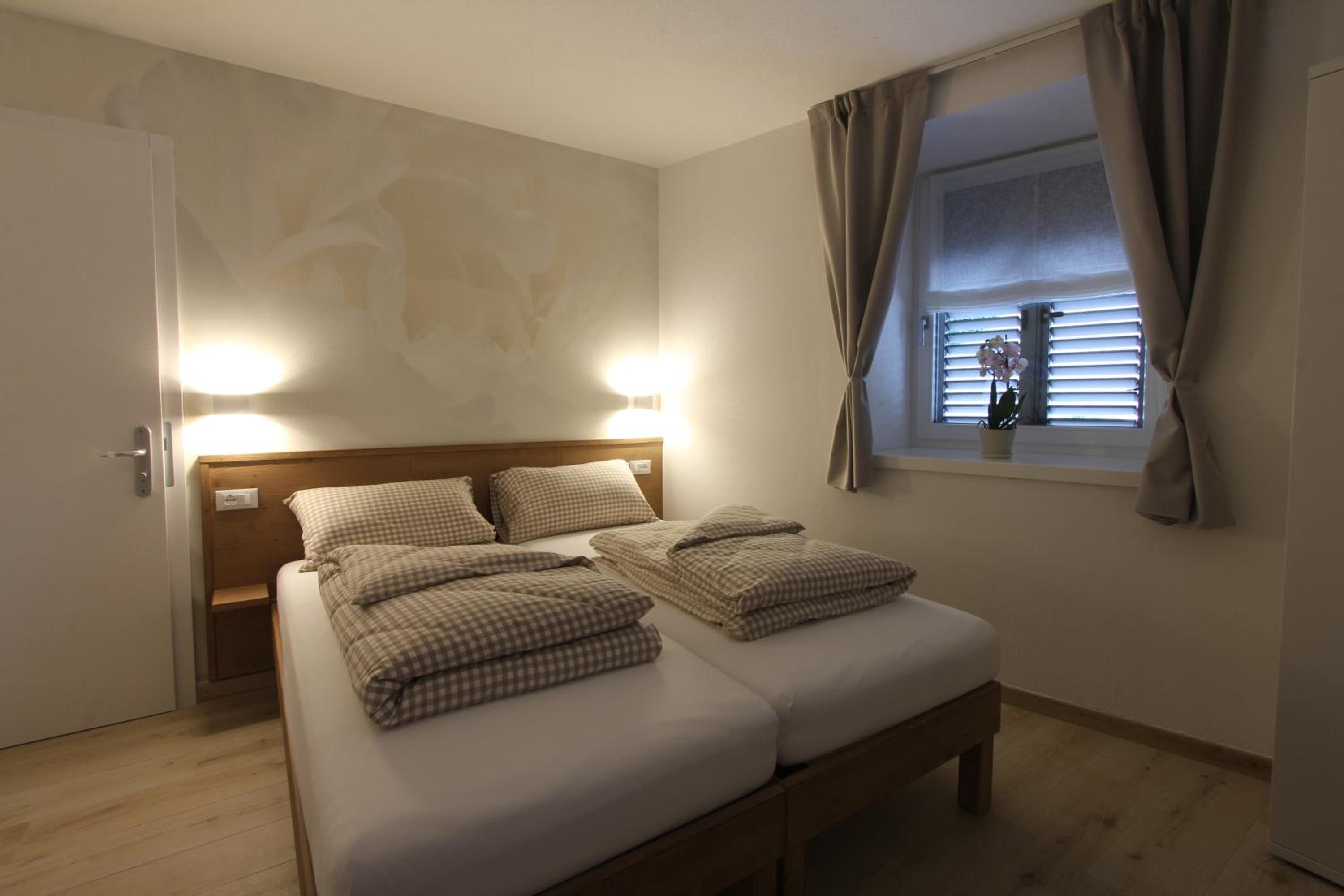 Large Double or Twin Room