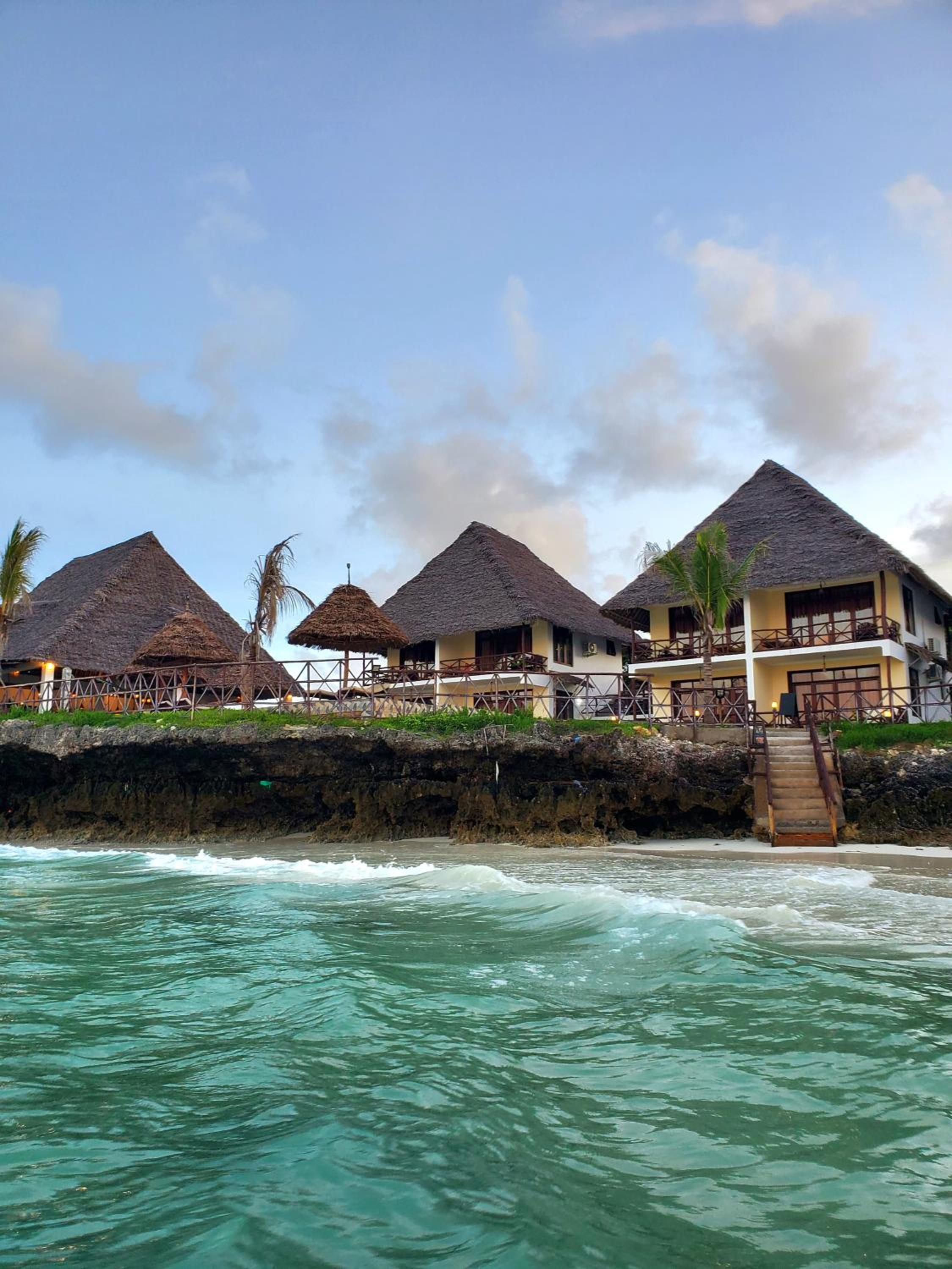 Double Room with Balcony and Sea View - Photo 5