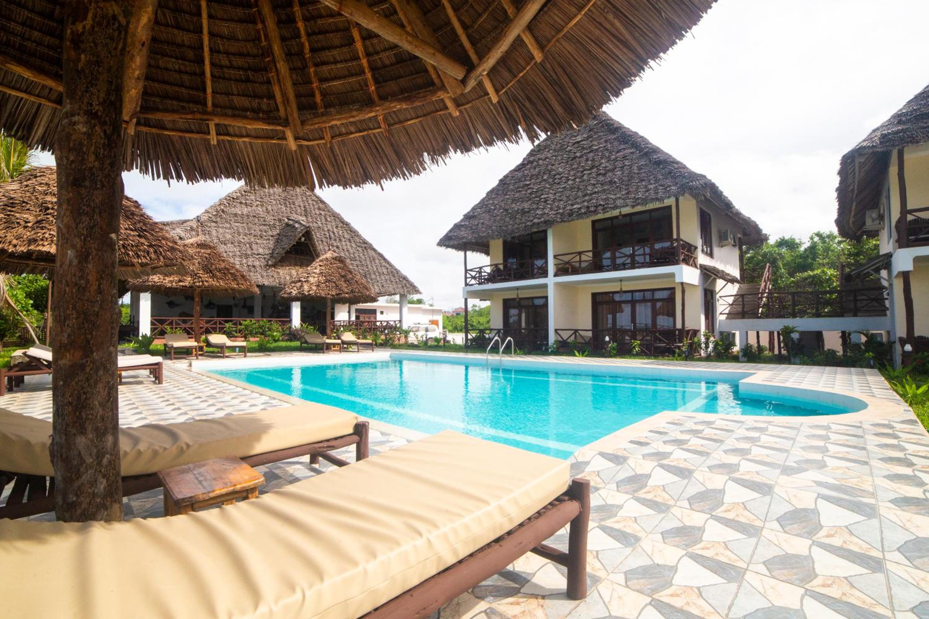 Double Room with Balcony and Sea View - Photo 2
