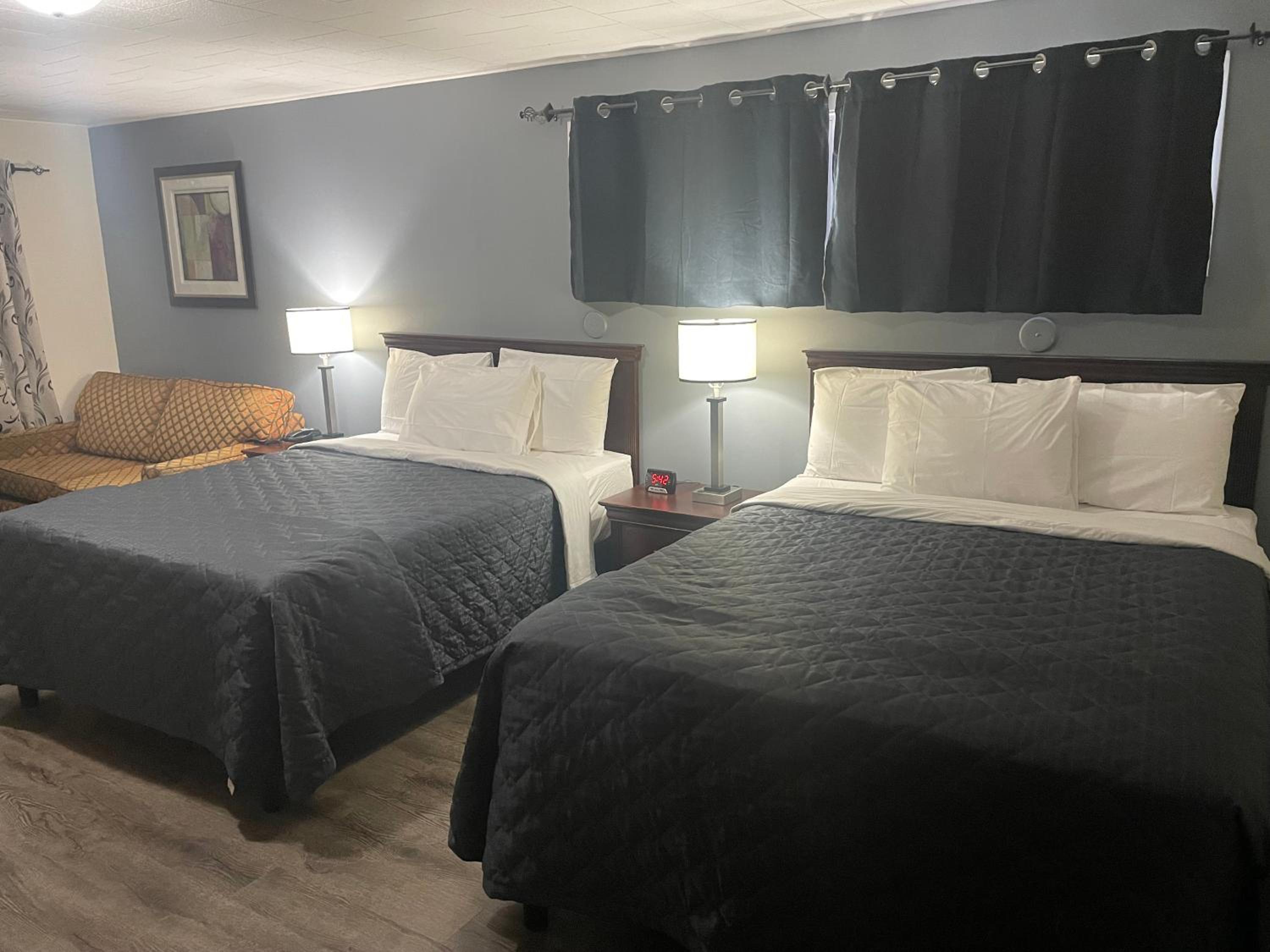 Deluxe Triple Room - Photo 2