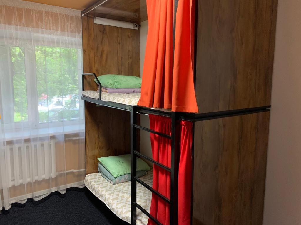 10-Bed Mixed Dormitory Room photo 3