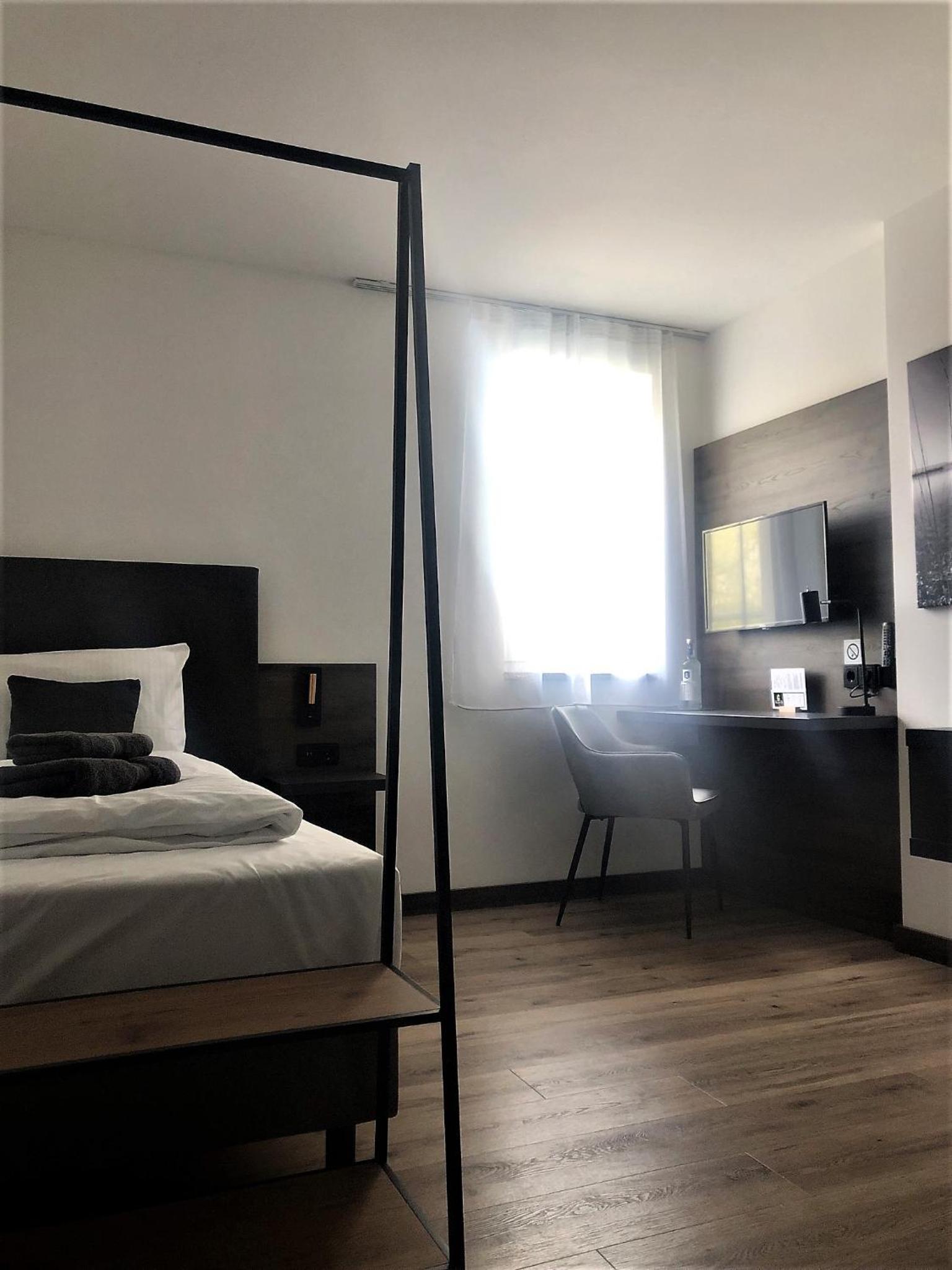 Small Single Room