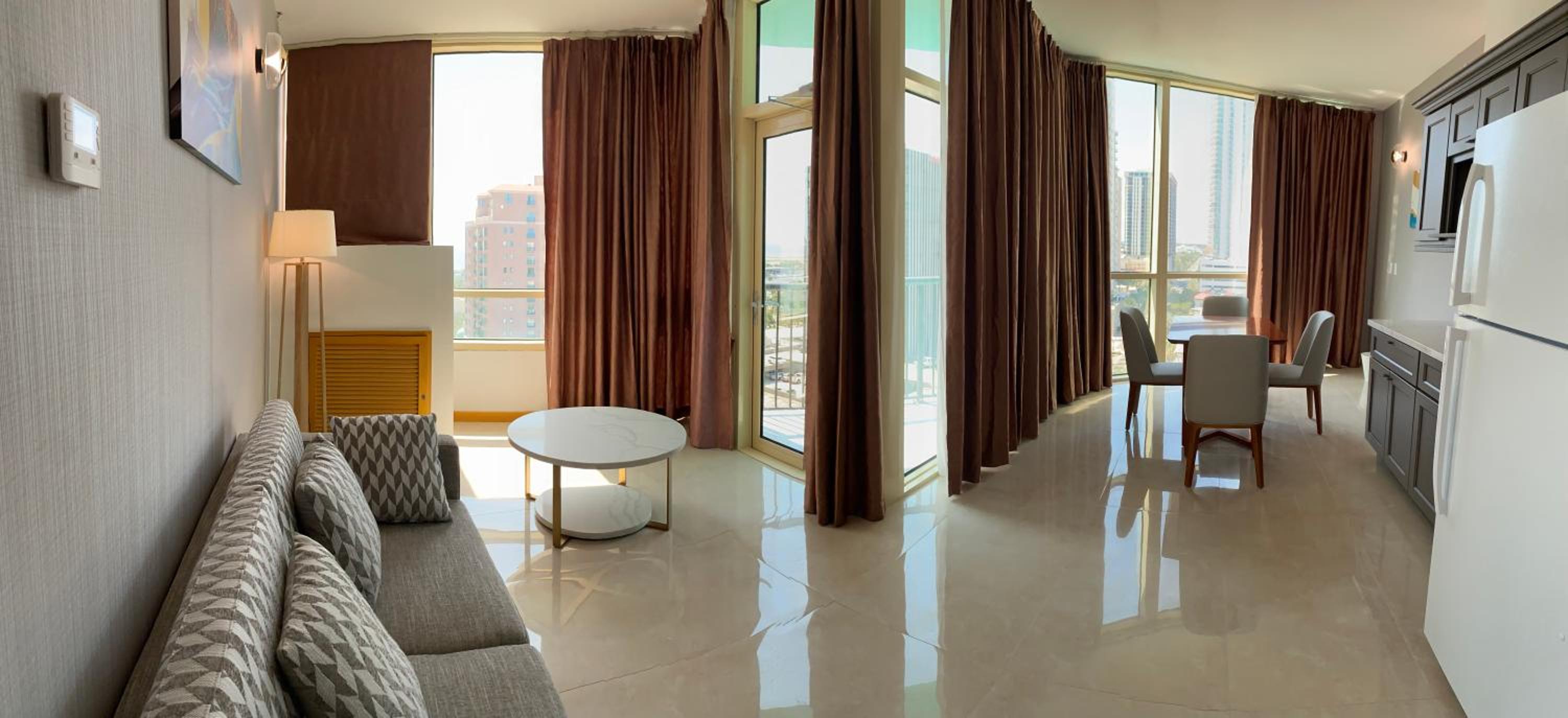 Suite - Photo 6