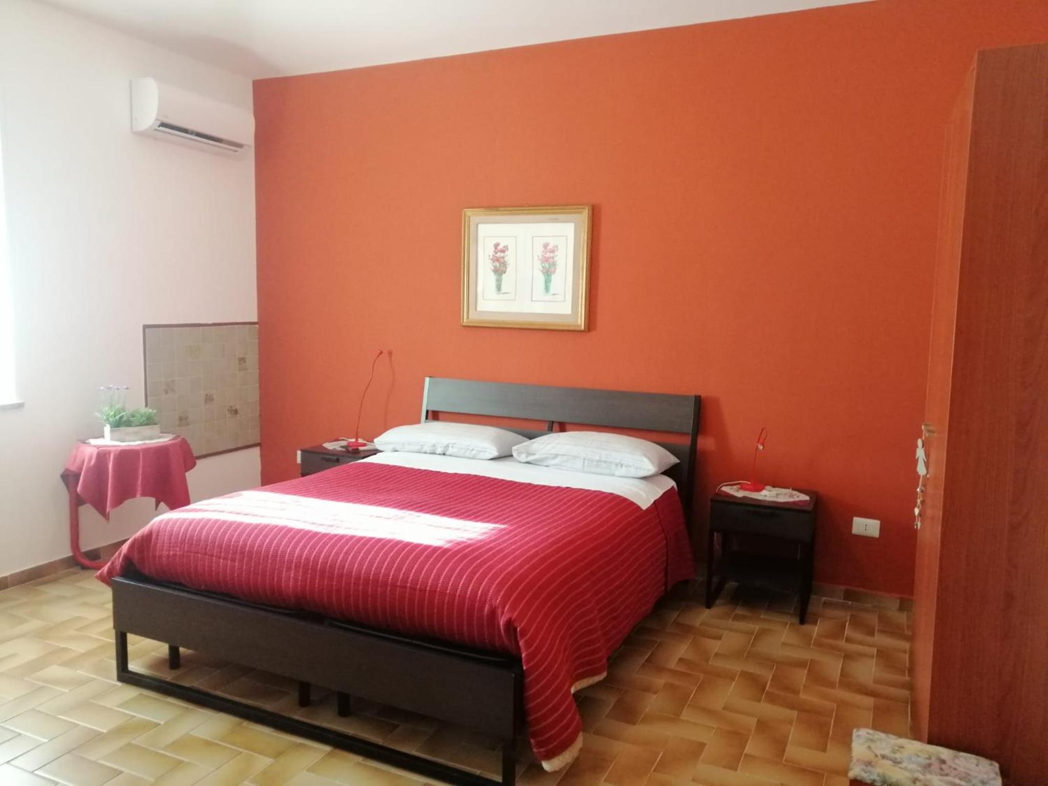 Large Double Room photo 2