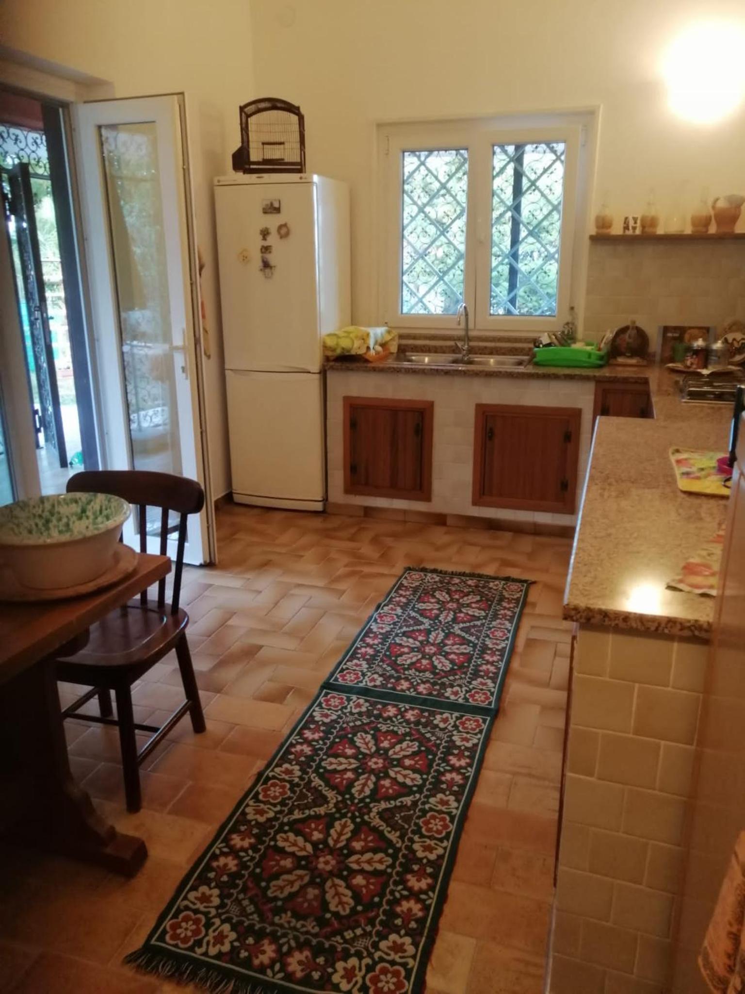 Large Double Room photo 1