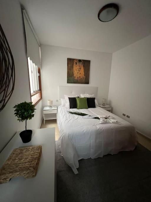 Three-Bedroom Apartment photo 3