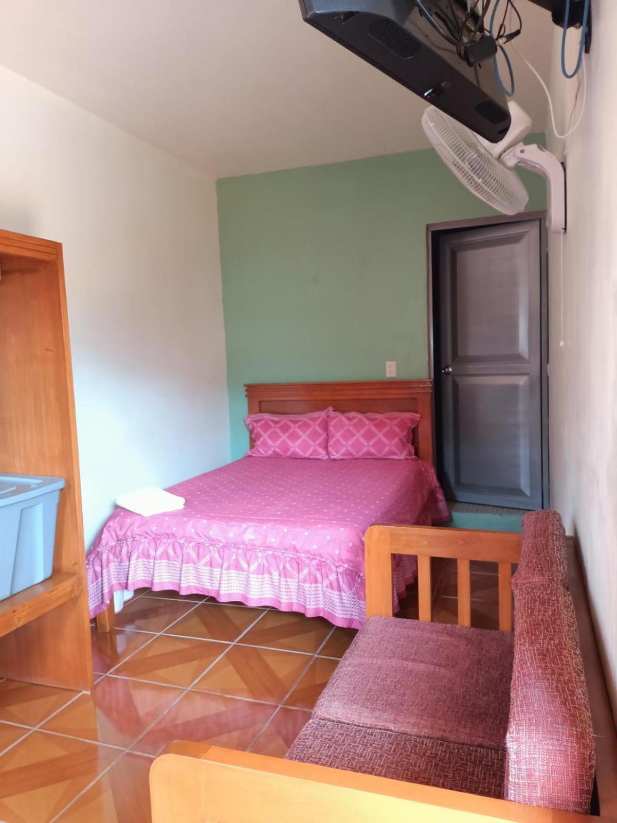 Single Room photo 2