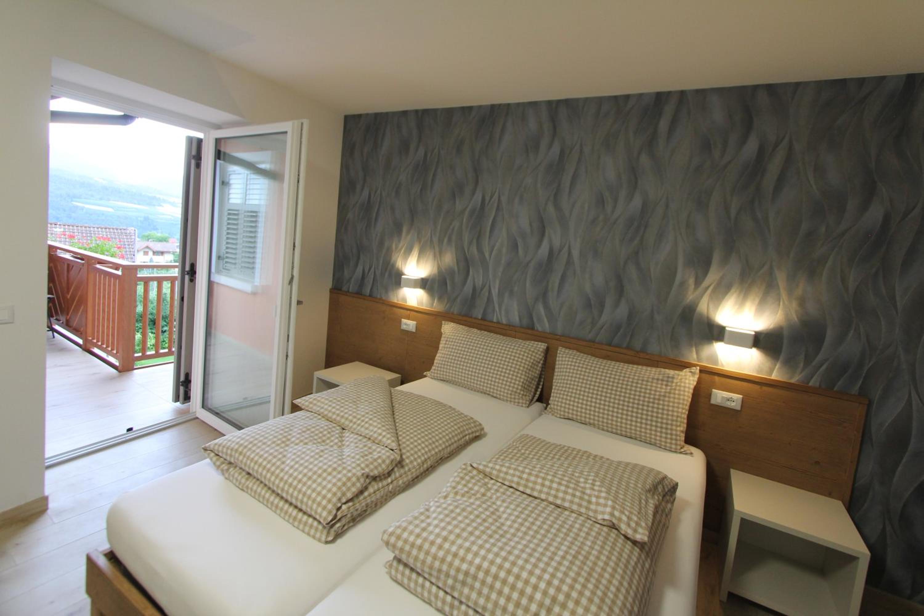 Large Double or Twin Room