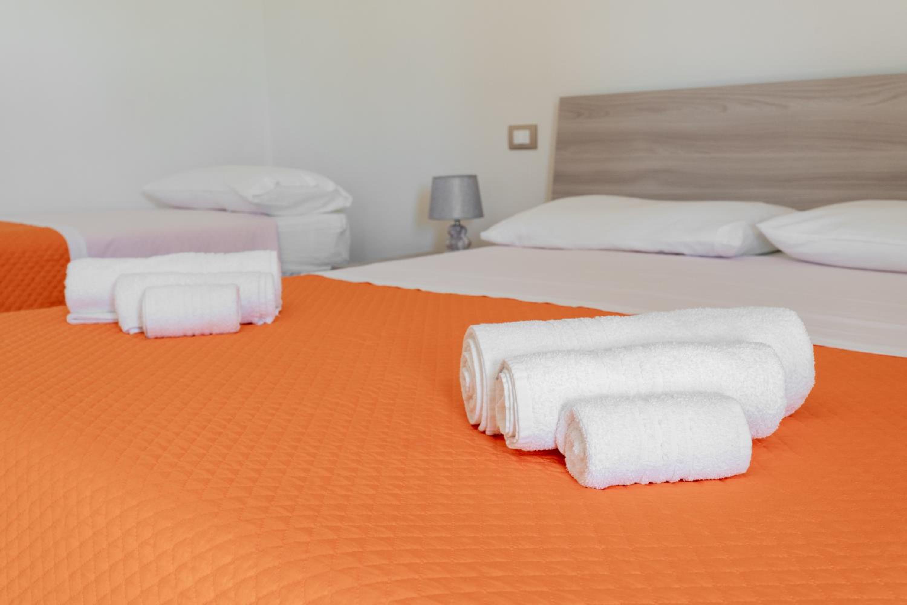 Comfort Triple Room with Shower - Photo 20
