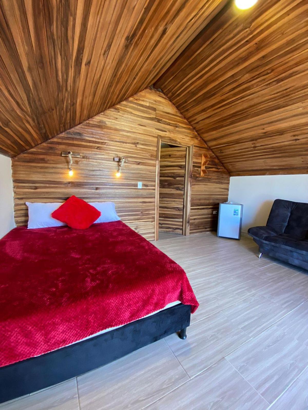 Standard Twin Room with Sofa photo 1