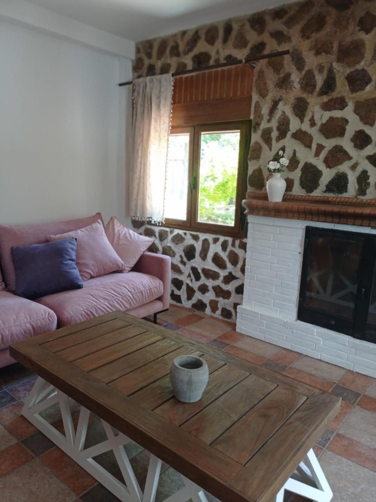 Casa de cuatro habitaciones