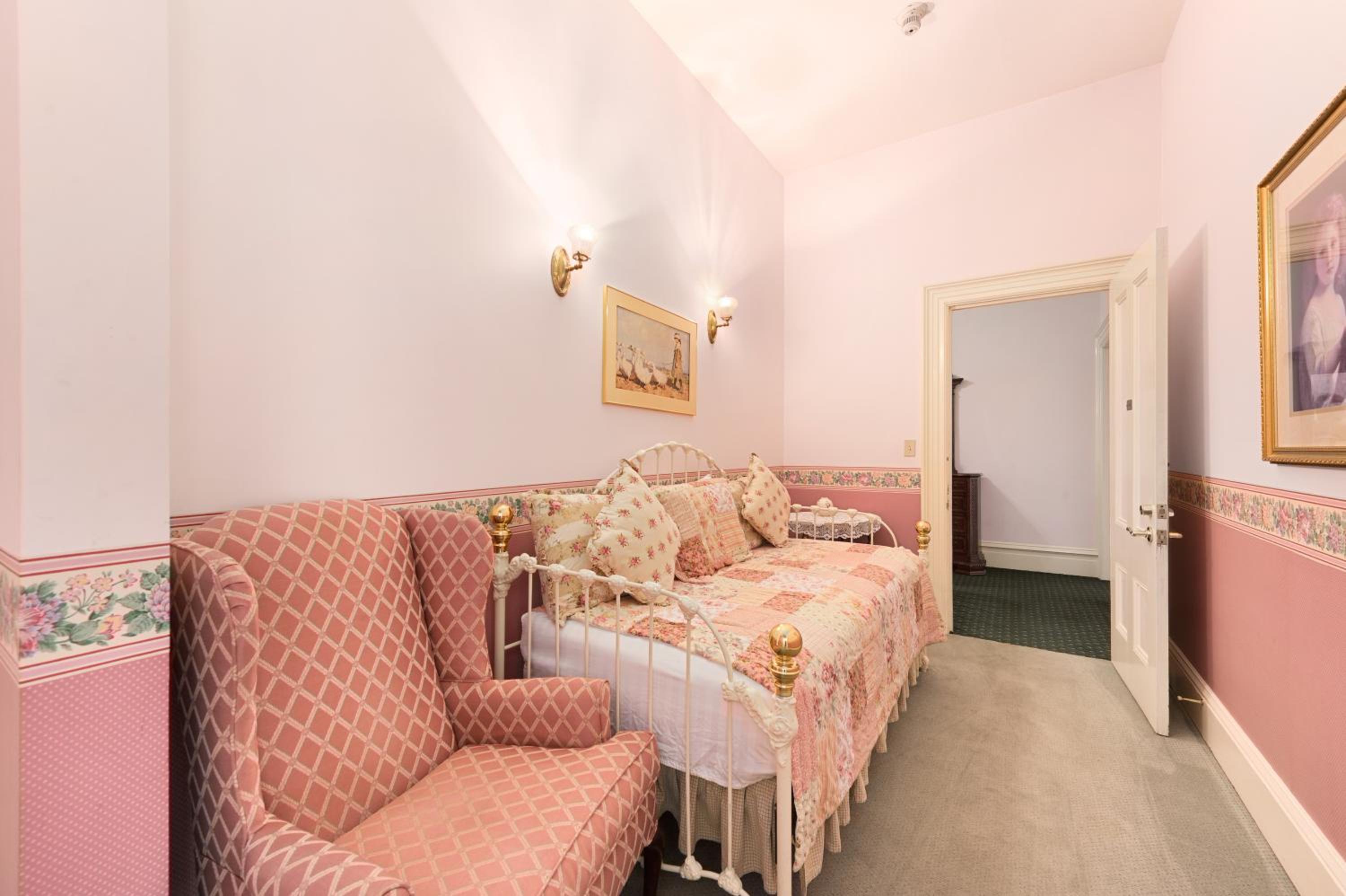 Superior King Room photo 3