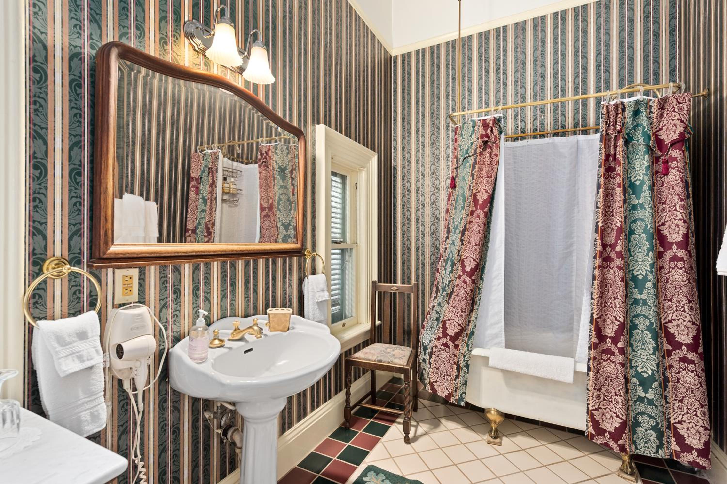 Superior King Room photo 3