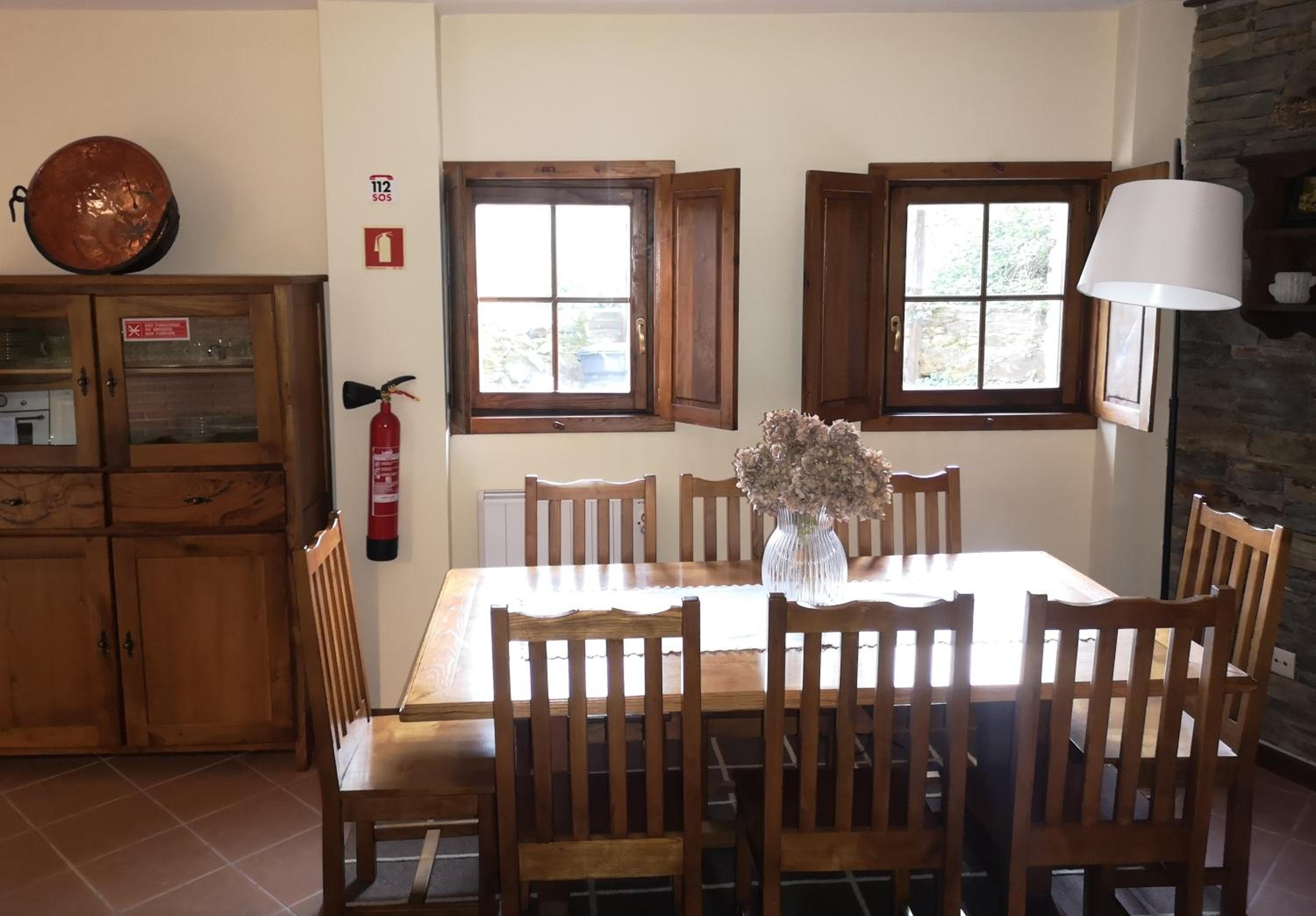 Two-Bedroom House - Photo 9