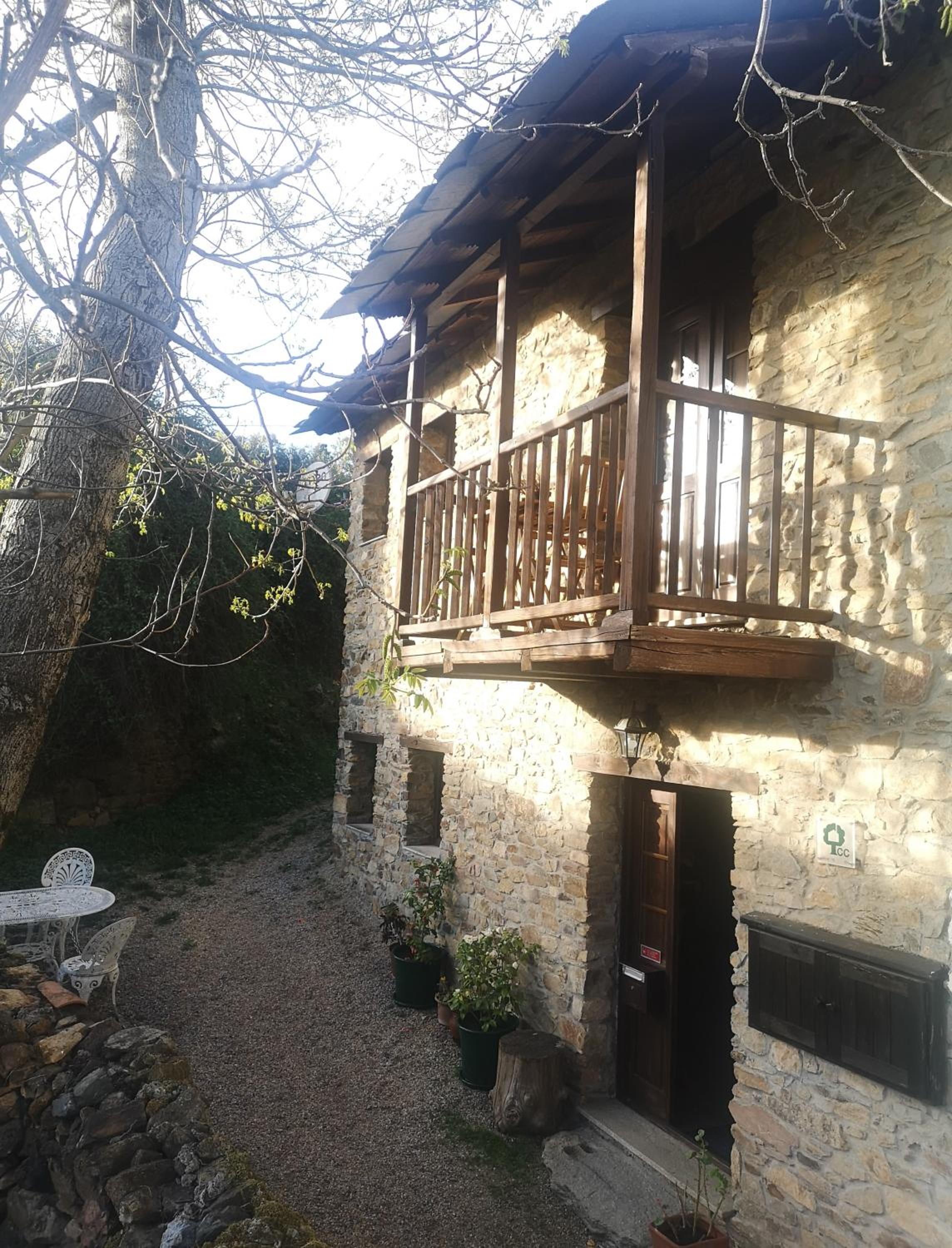 Two-Bedroom House - Photo 23