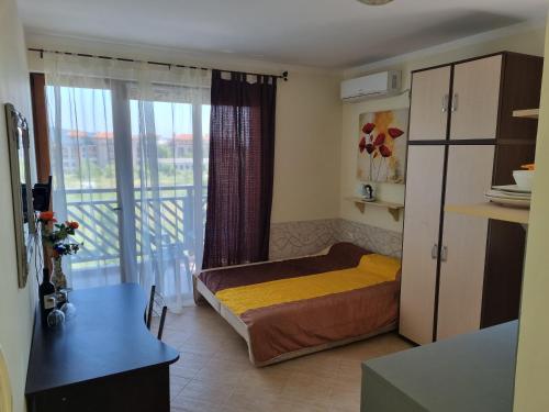 Deluxe Double Room with Balcony photo 2