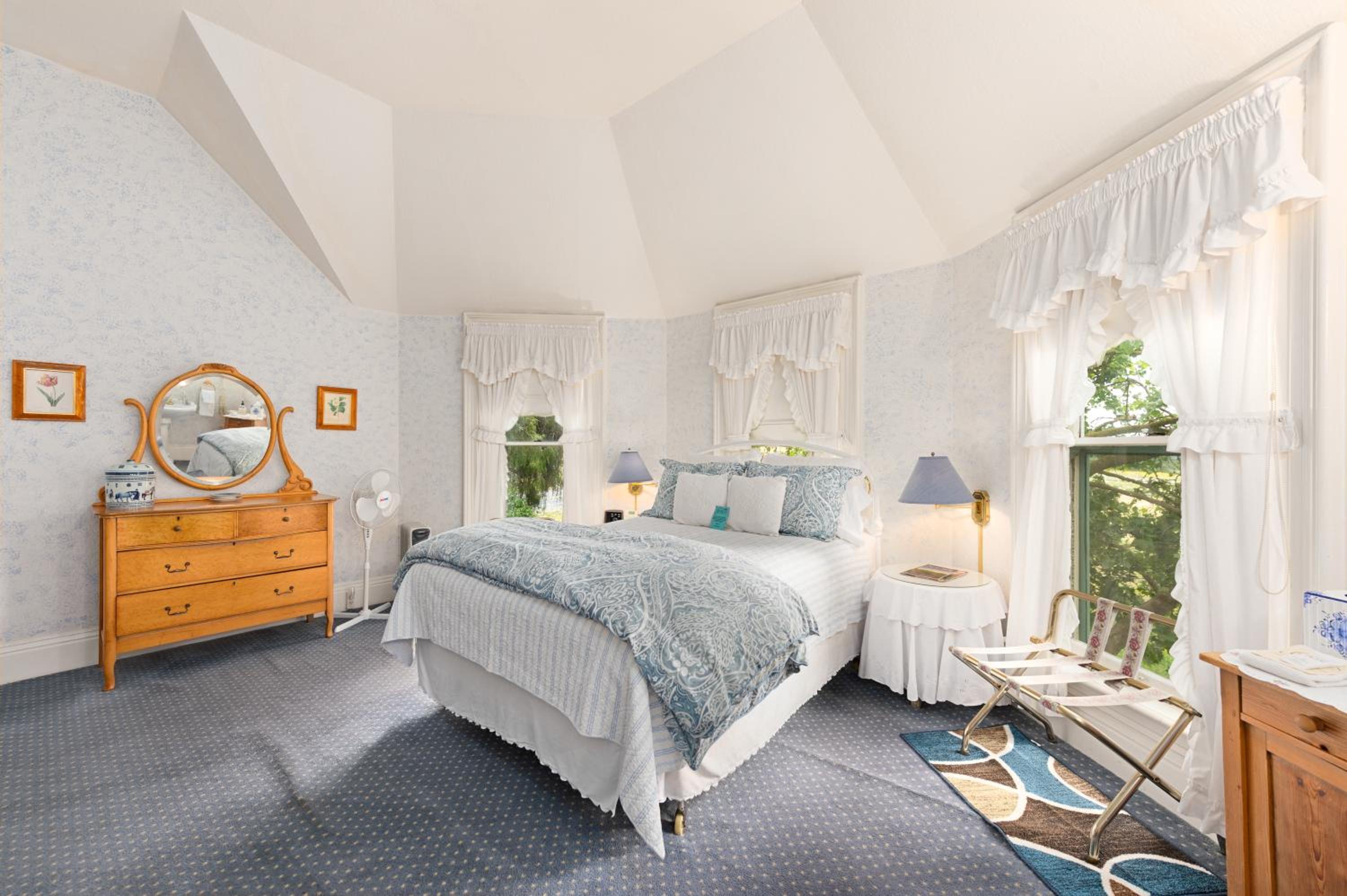 Superior Queen Room photo 1
