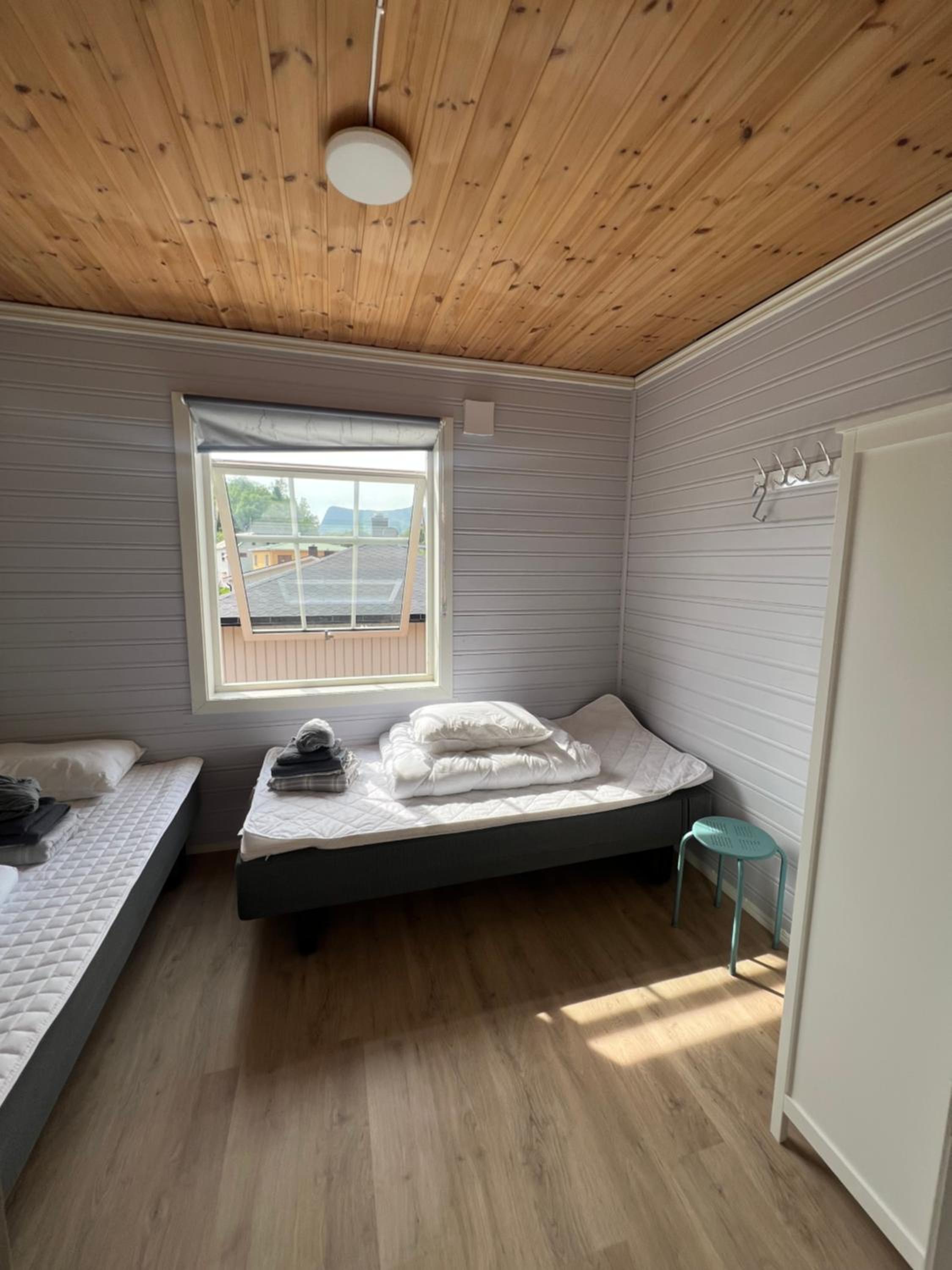 Twin Room with Shared Bathroom photo 1