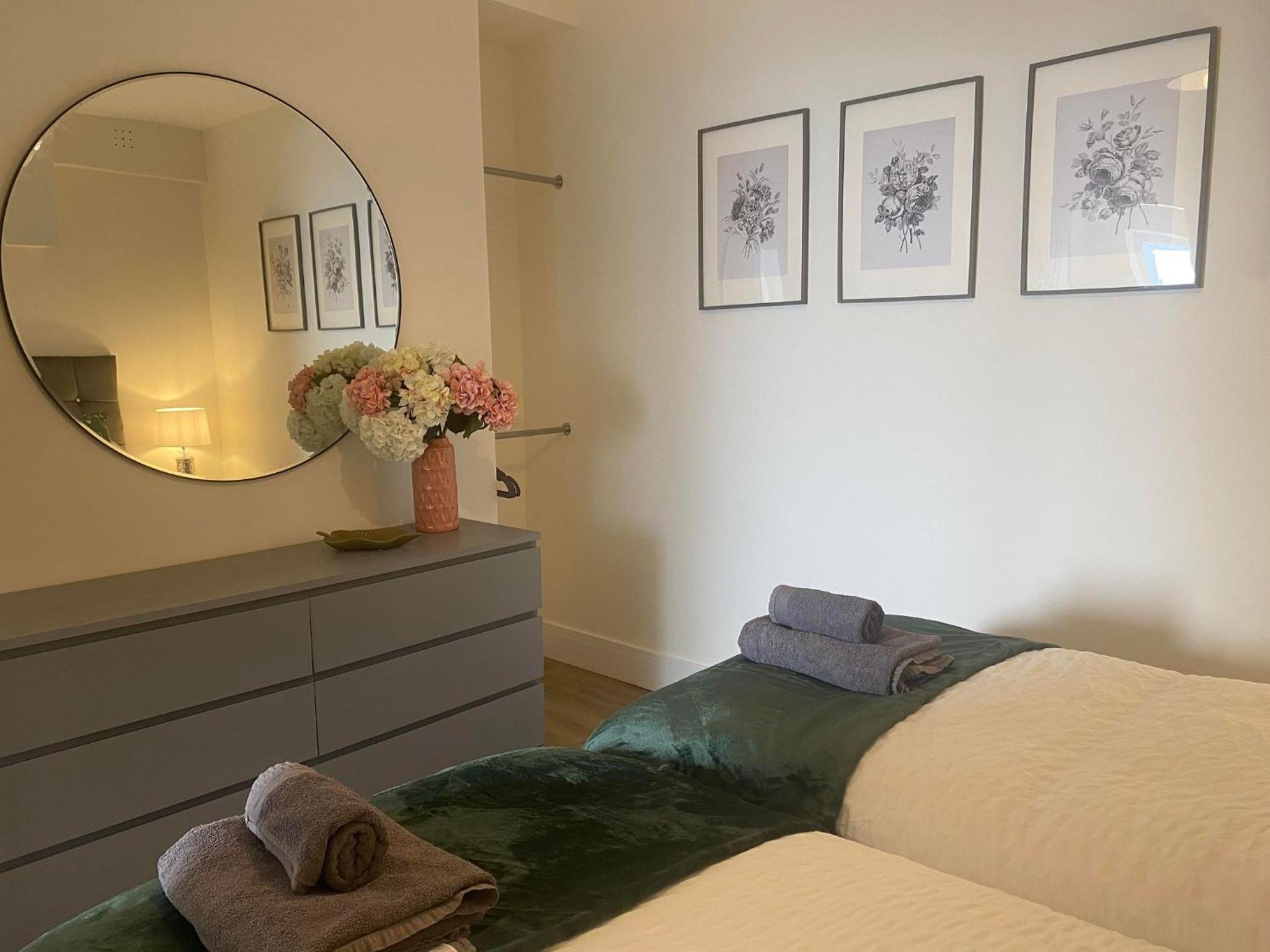 One-Bedroom Apartment photo 2