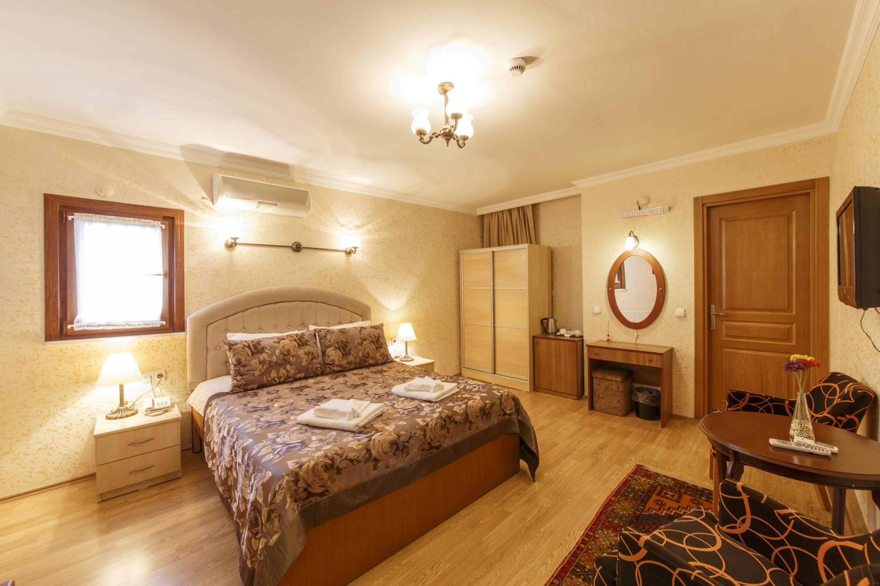 Economy Double Or Twin Room photo 1