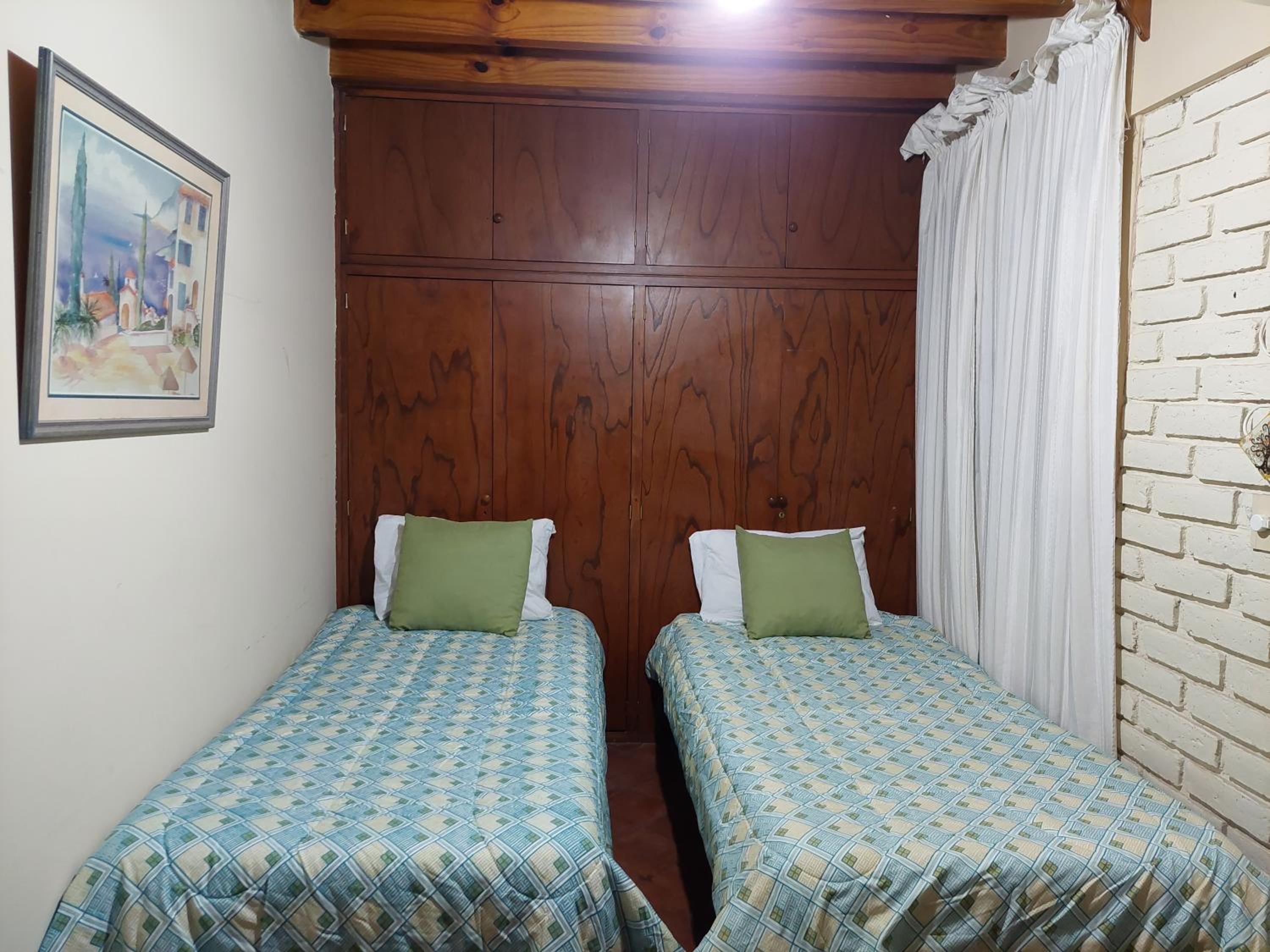 Small Twin Room photo 1