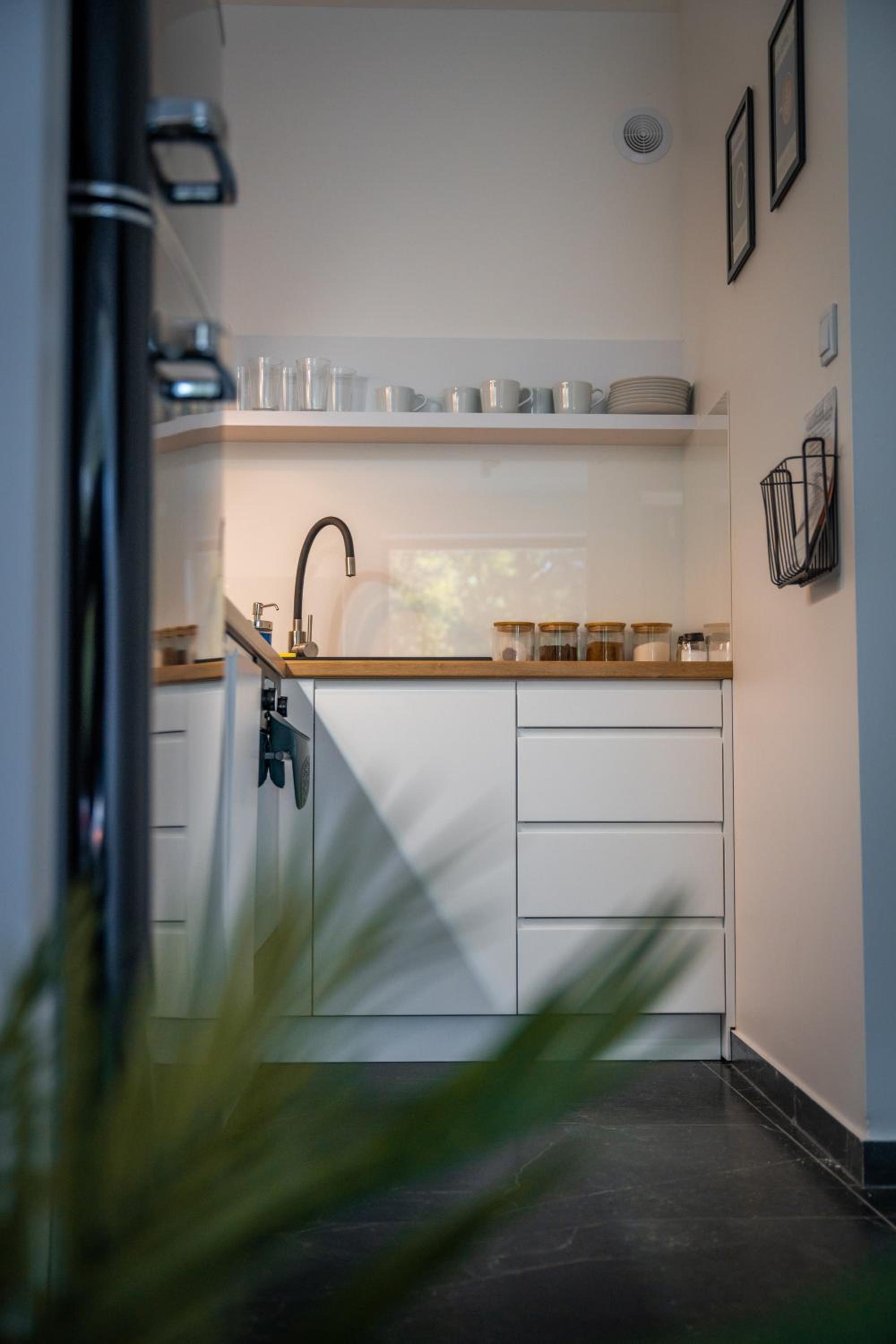 One-Bedroom Apartment - Photo 19