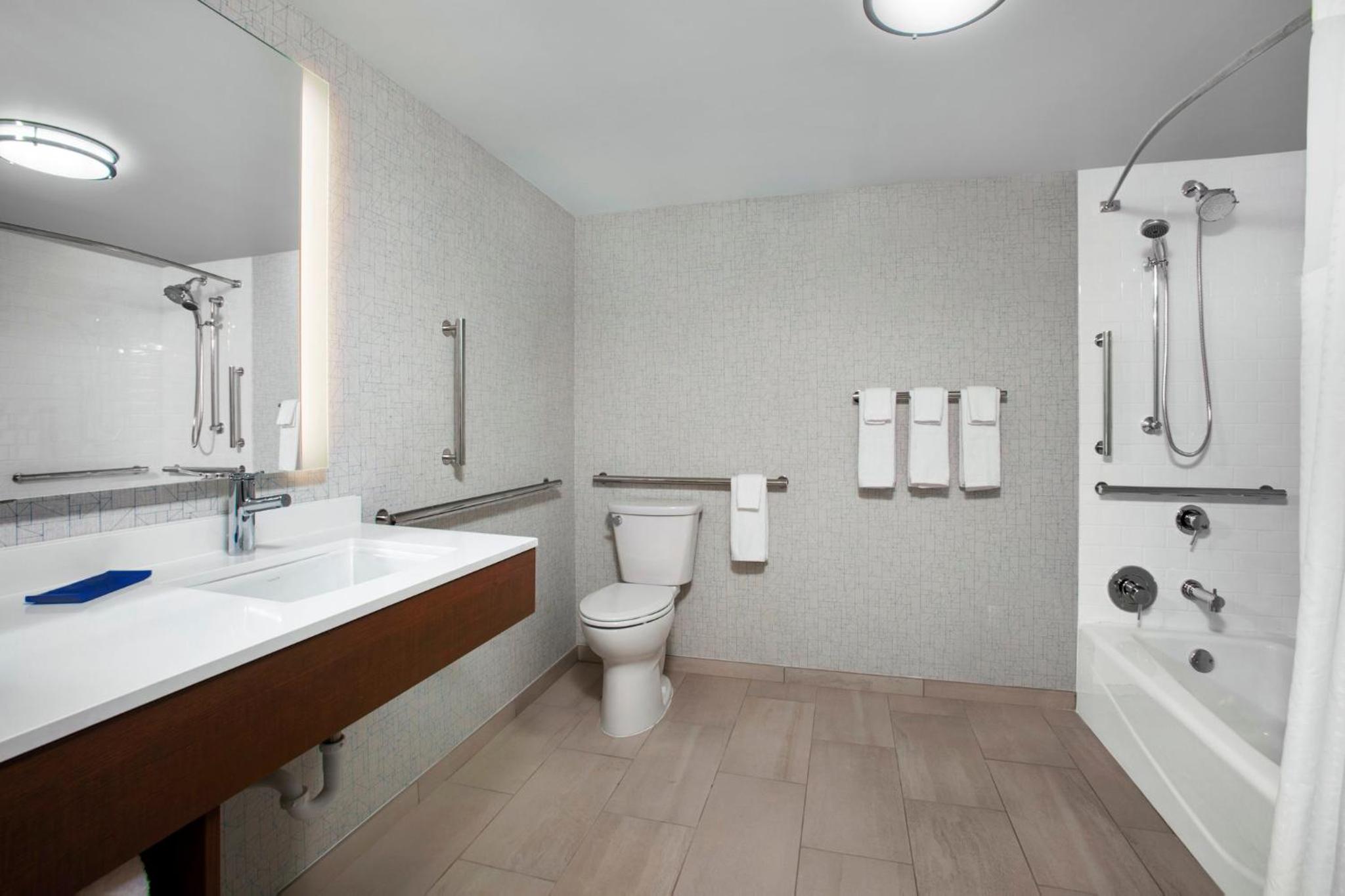 King Room - Disability Access - Photo 2