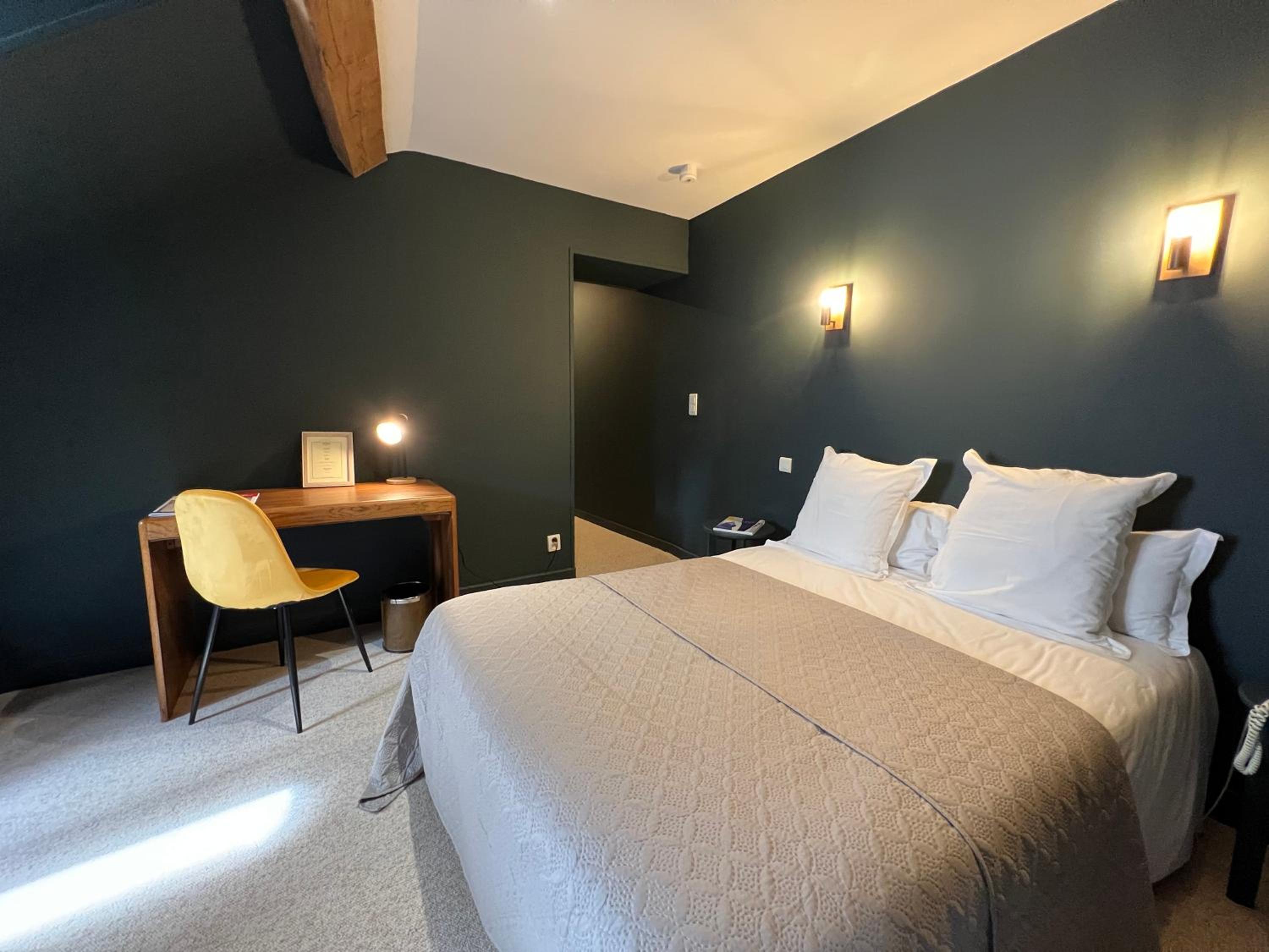 Double Room - Disability Access photo 2