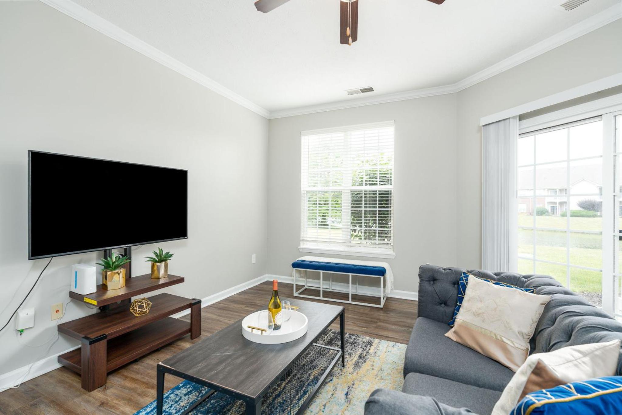 Apartment photo 1