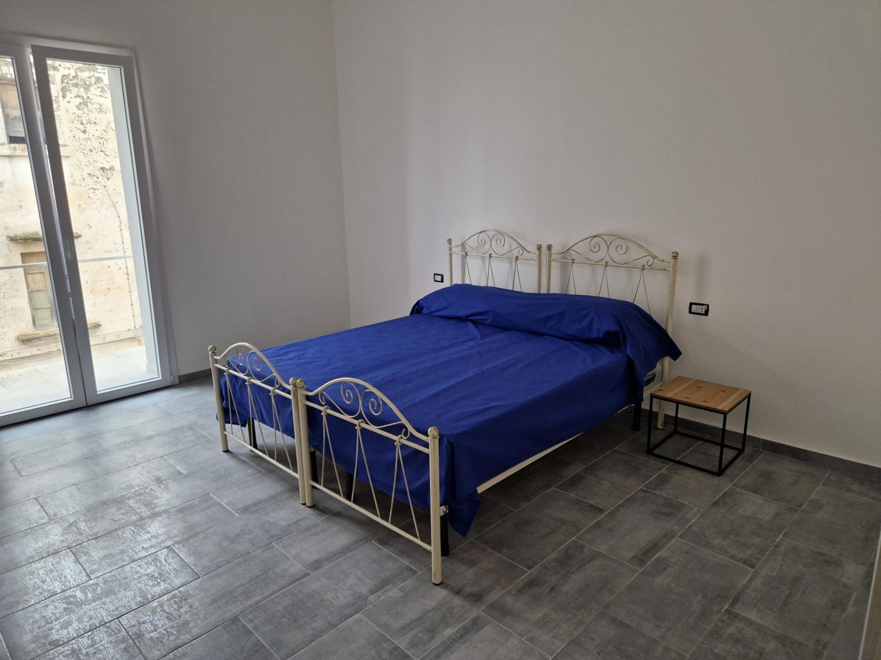 Three-Bedroom Apartment photo 1