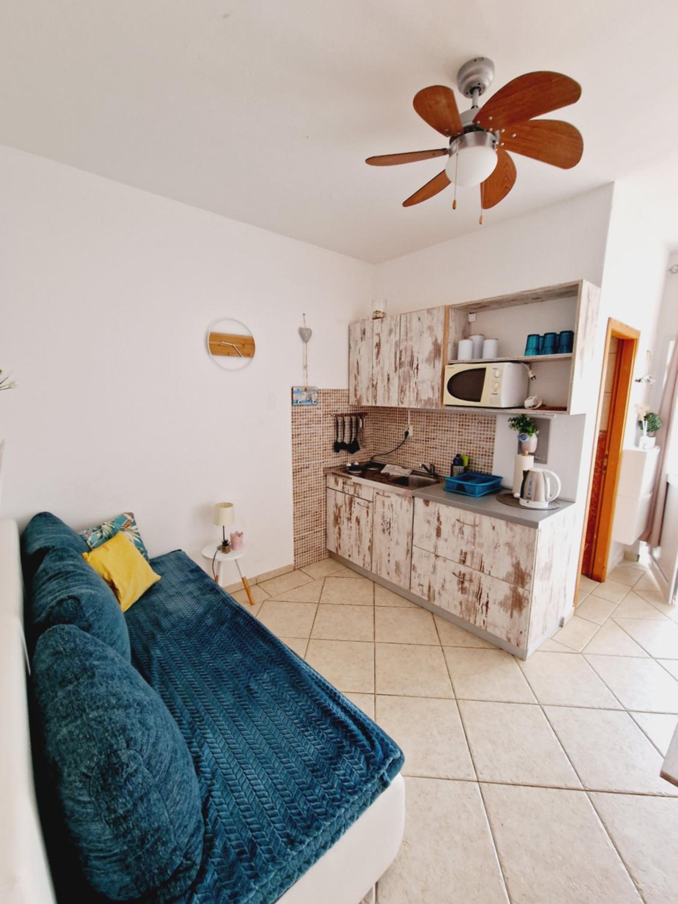 Apartment - Photo 20