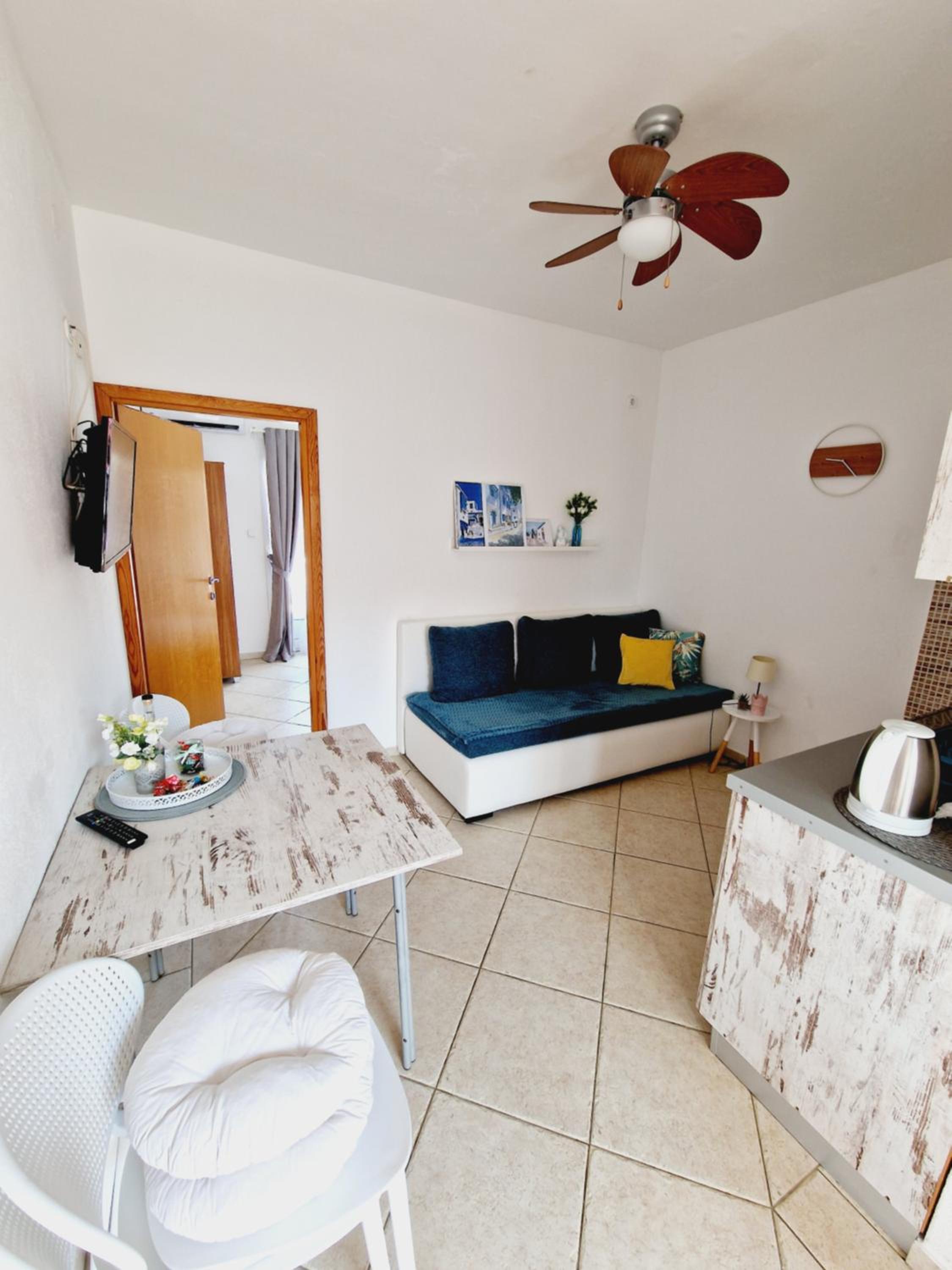 Apartment - Photo 19