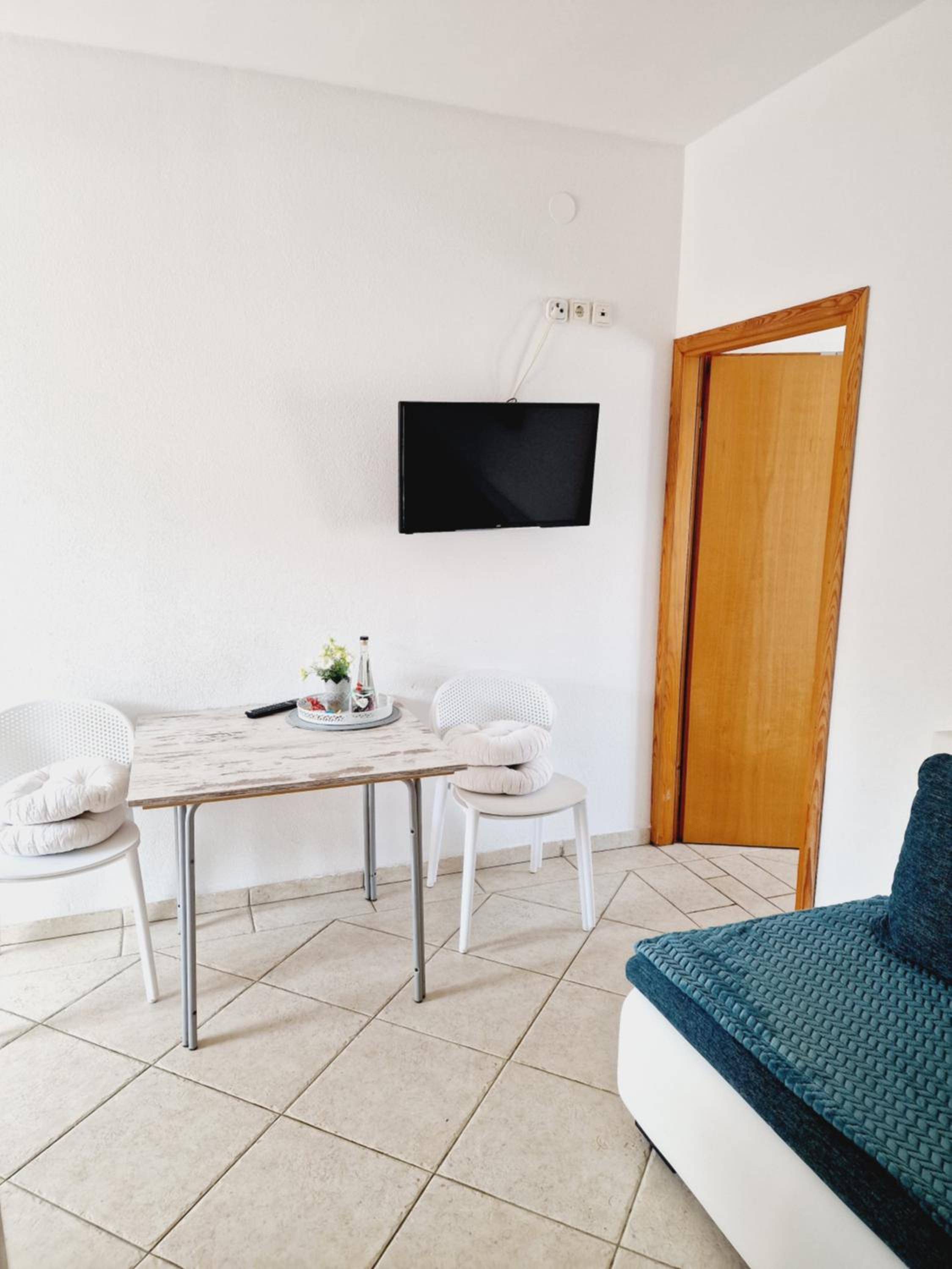 Apartment - Photo 24